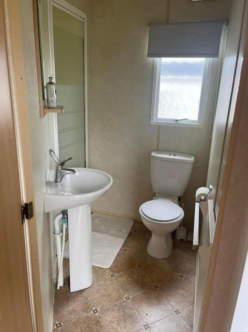 Two-Bedroom Apartment photo 2