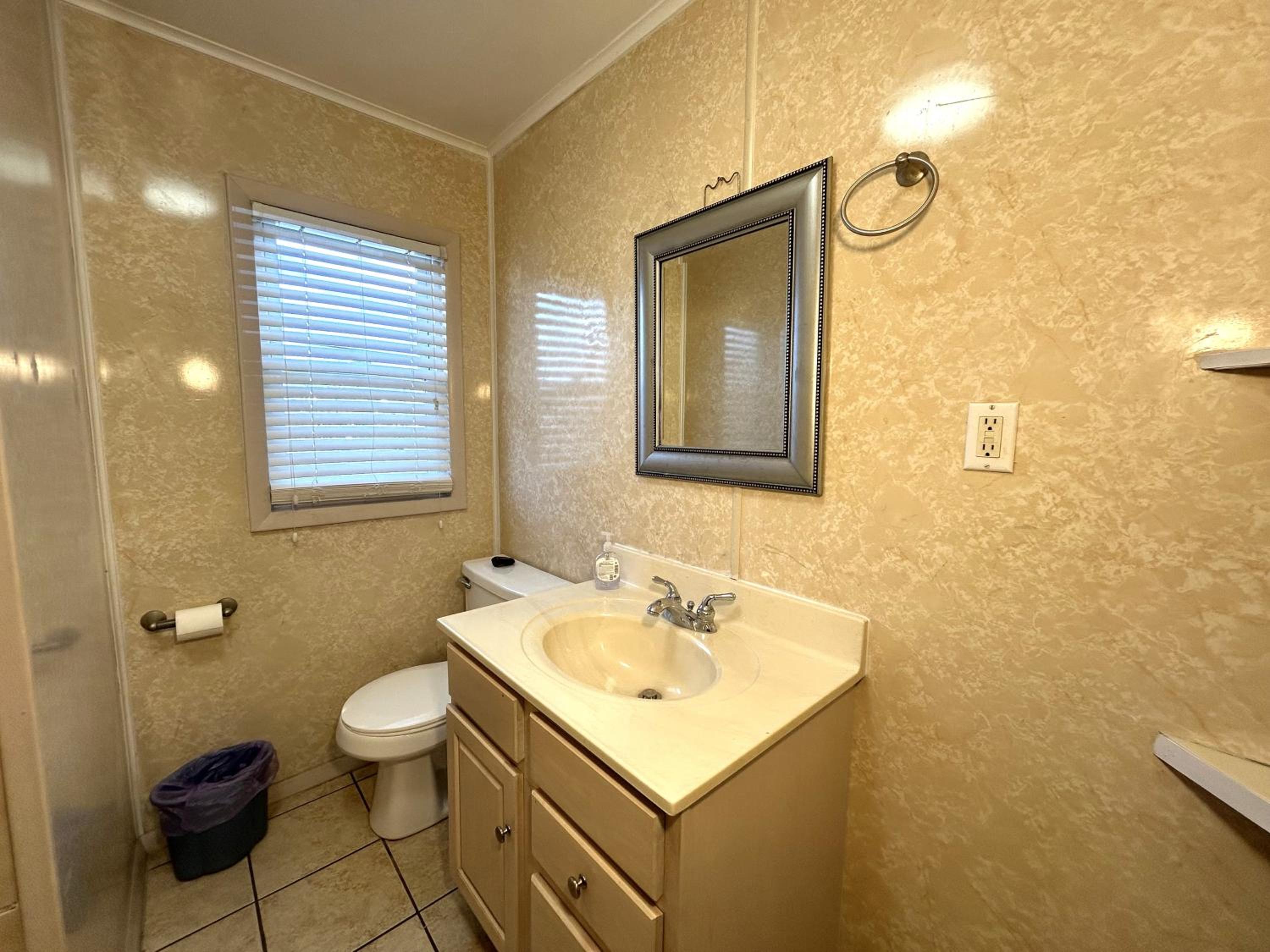 Superior Three Bedroom, Two Bathroom Apartment, City View  - Photo 26