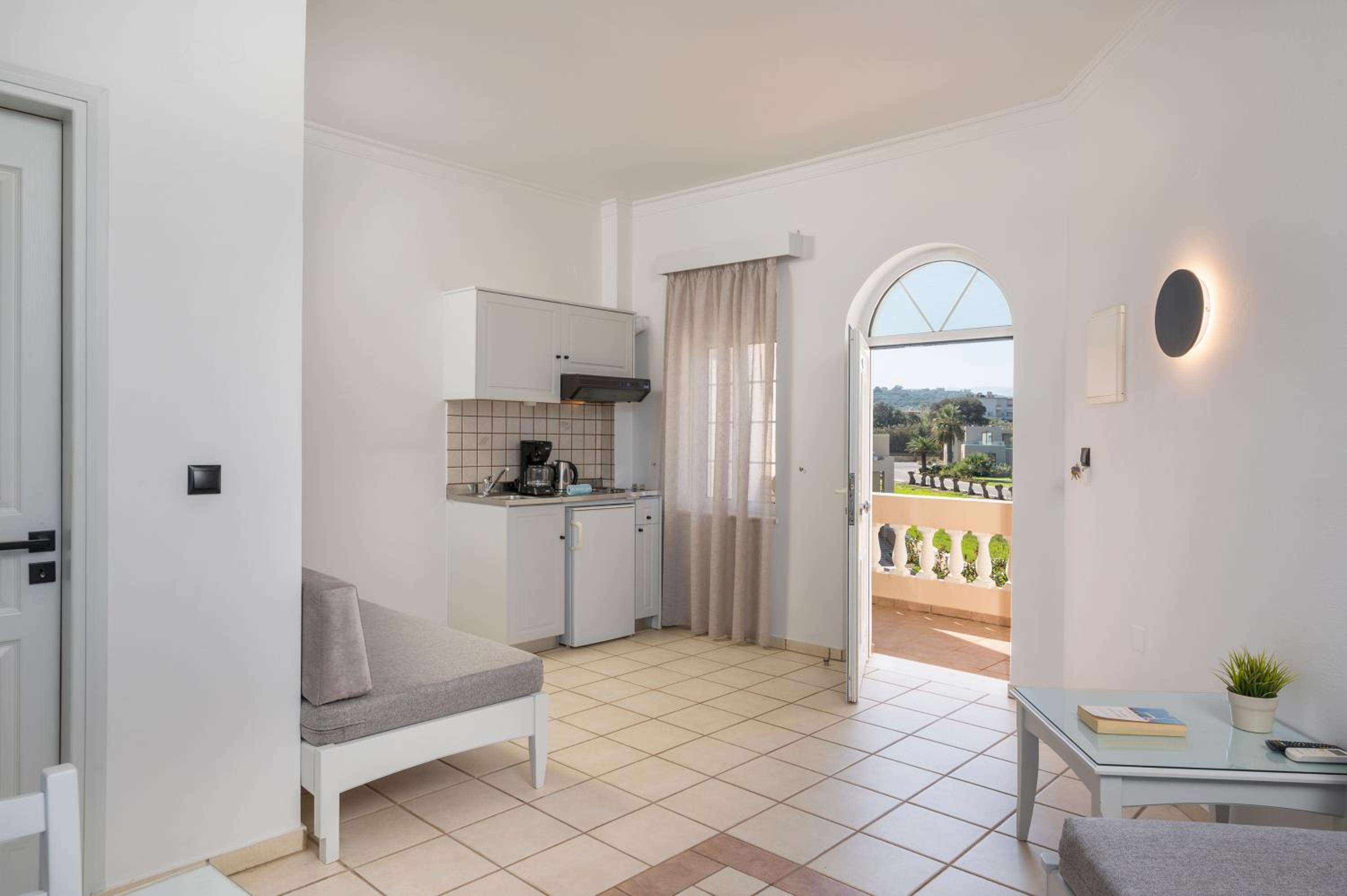 Seaside Suite - Photo 2