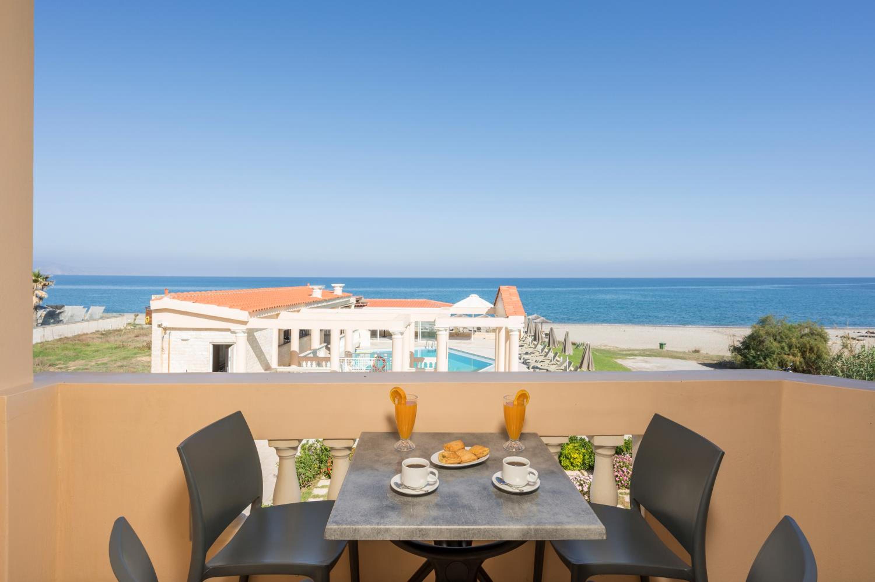 Seaside Suite - Photo 6