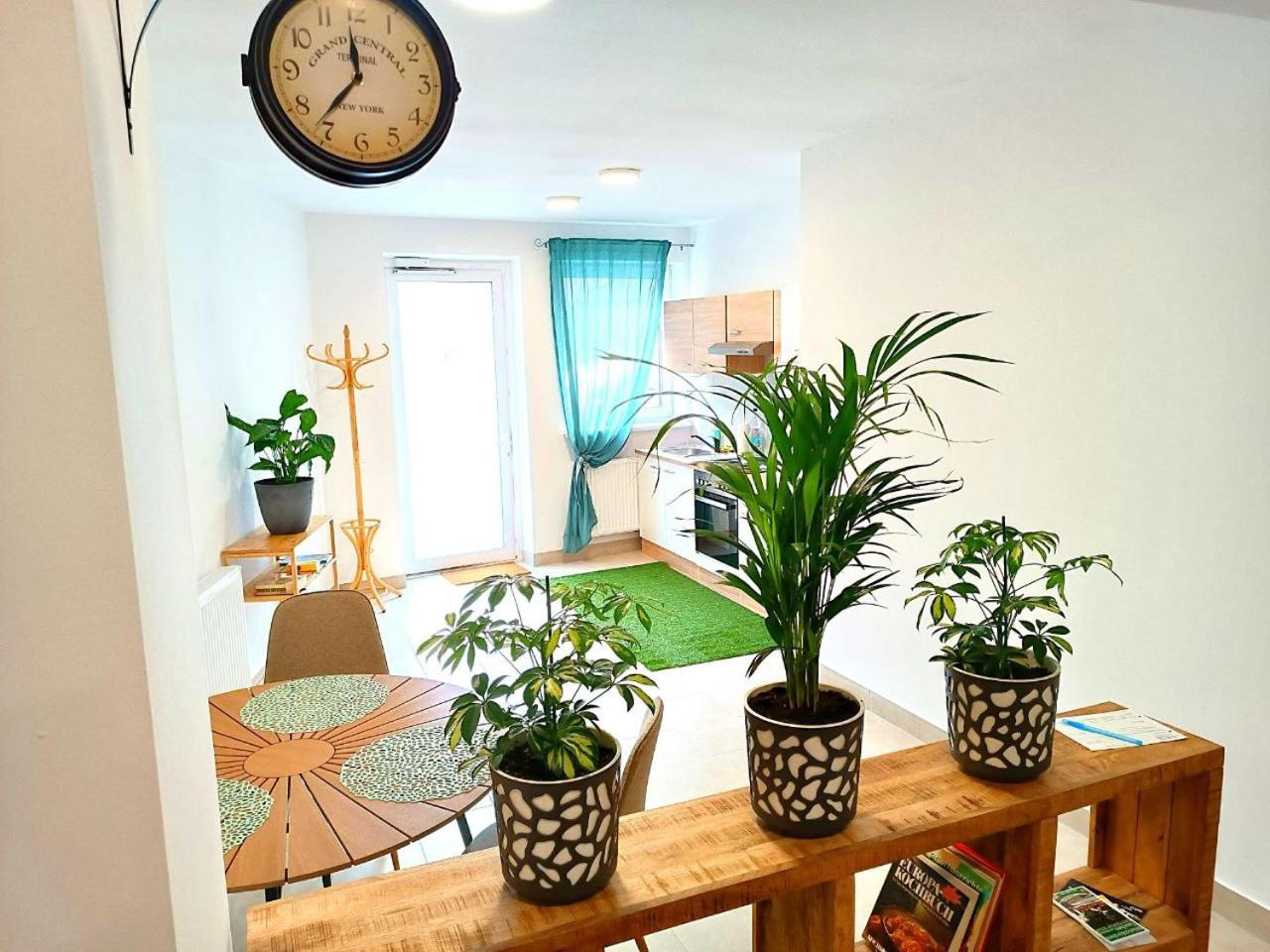 Deluxe Family Suite photo 3