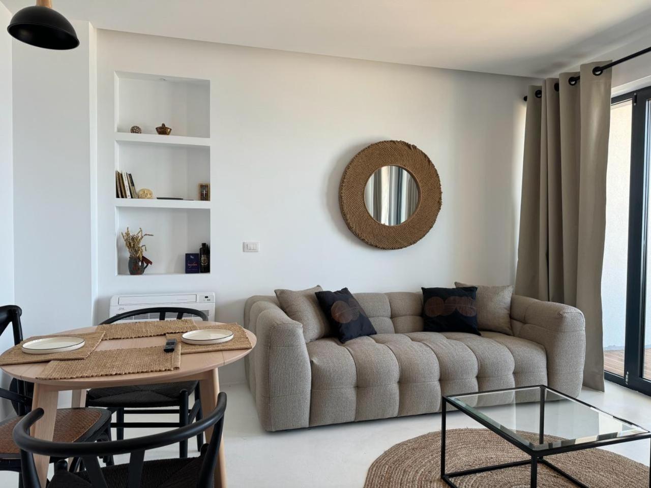 Apartment with Sea View
