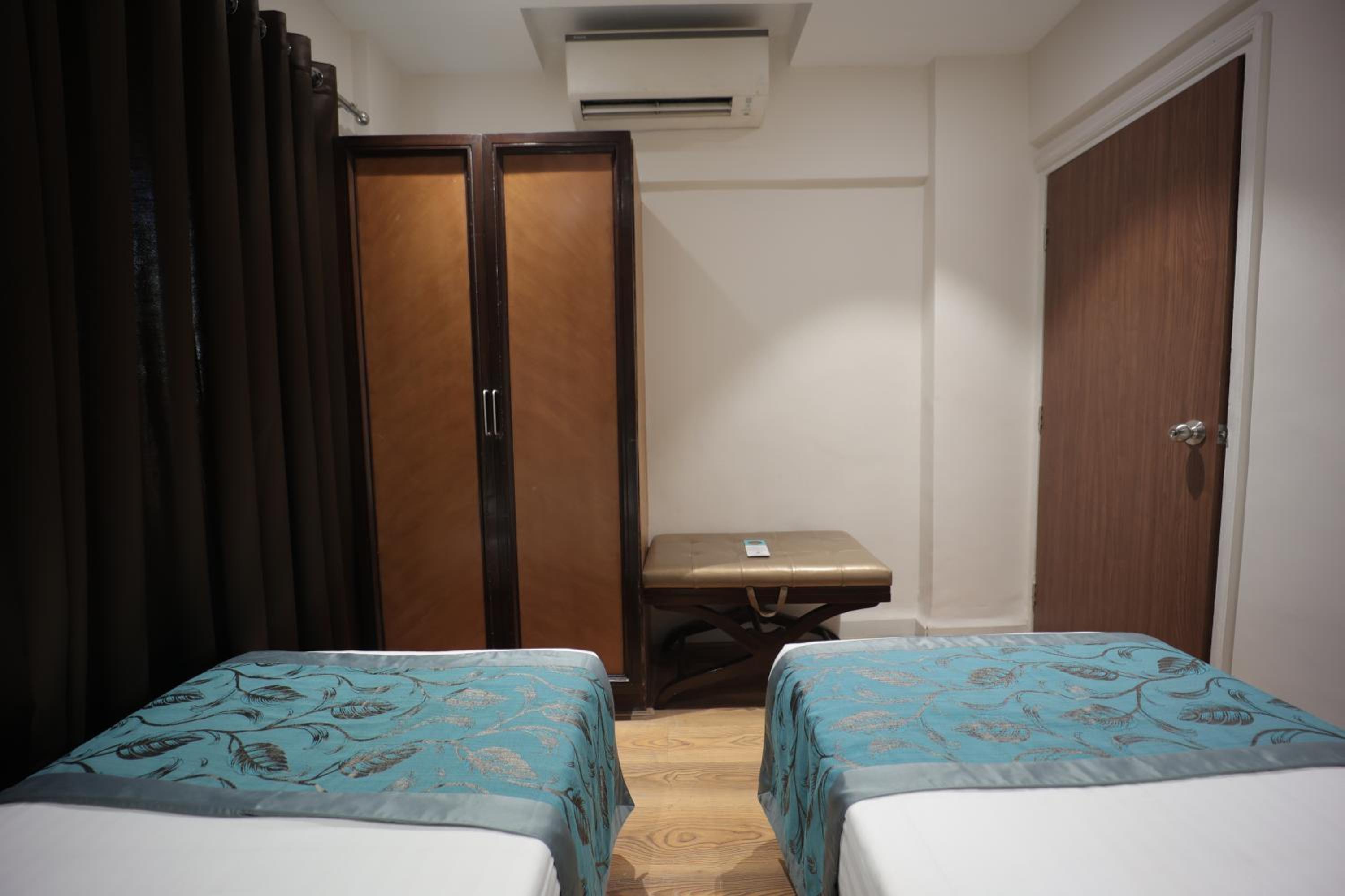 Deluxe One Bedroom Apartment - Twin Bed - Photo 3