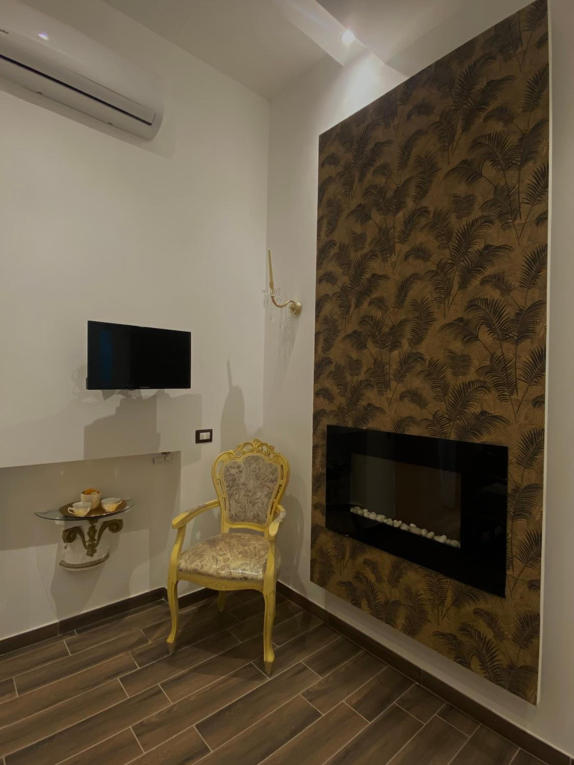 King Room With Balcony