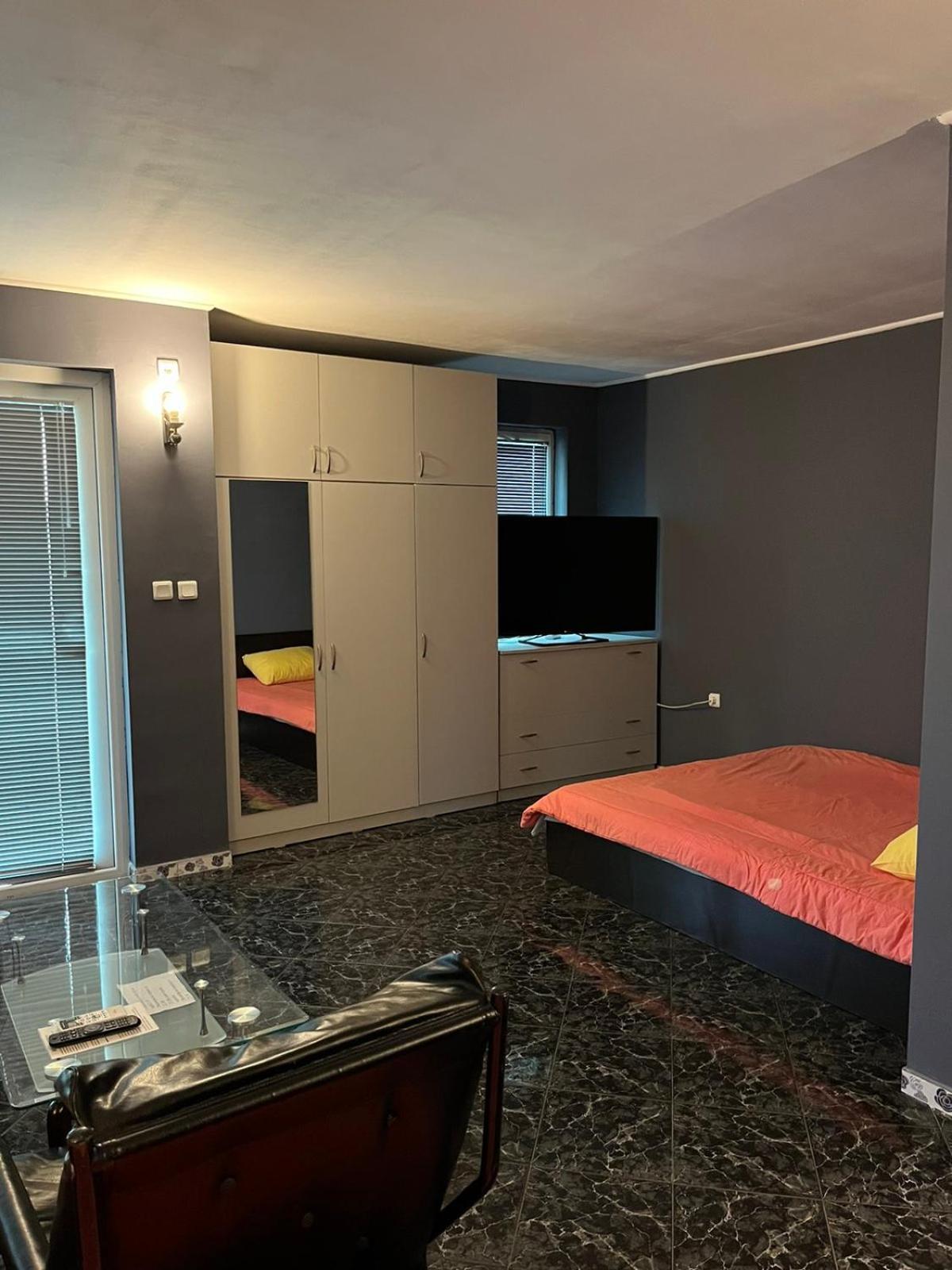 Single Room With Bathroom photo 1
