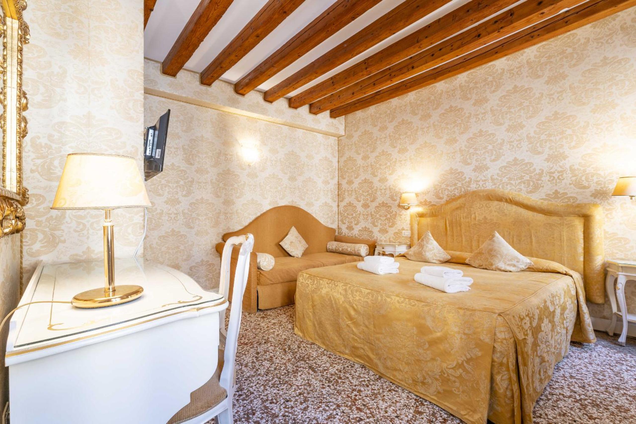 Triple Room with Sea View photo 1