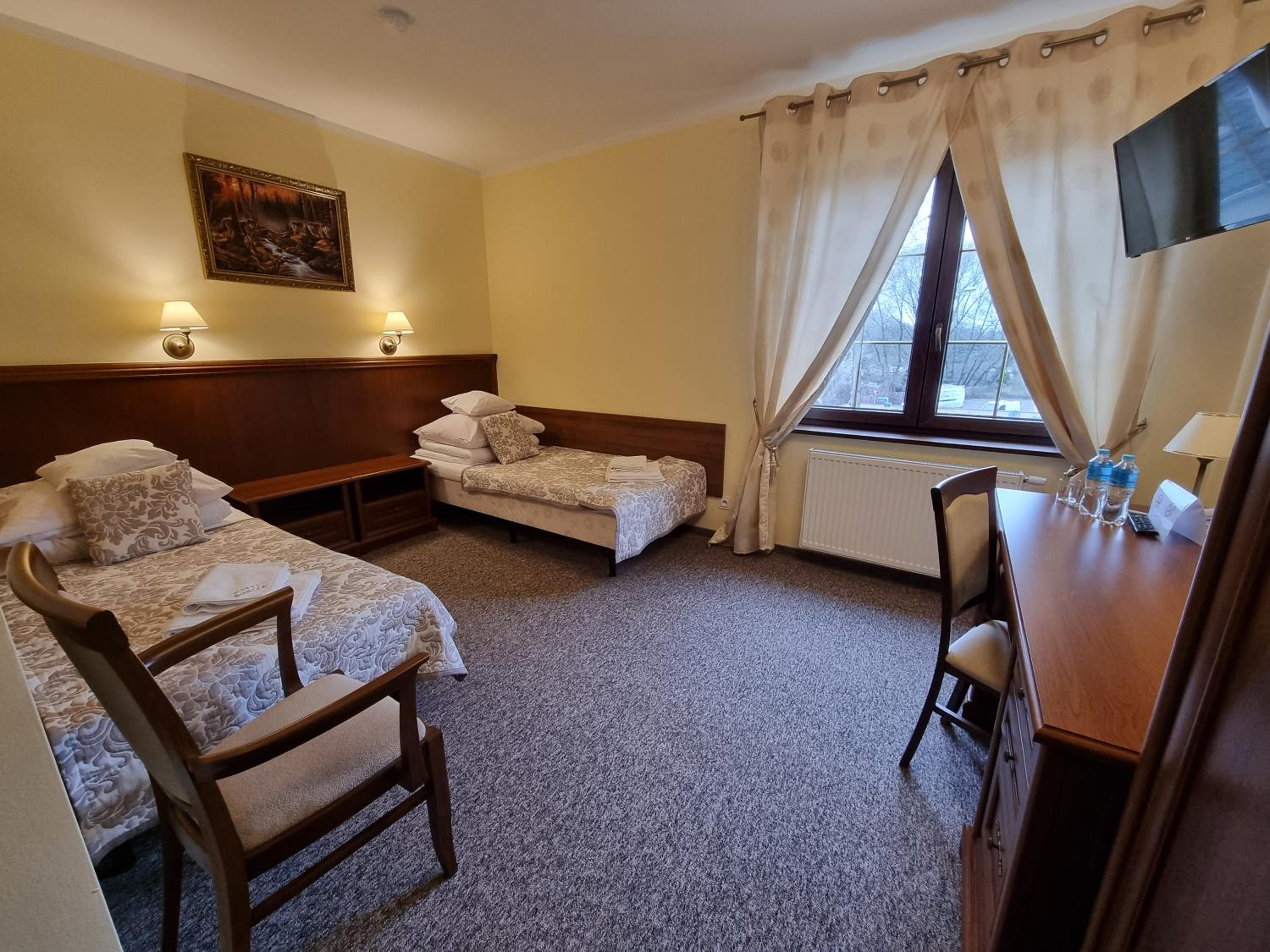Classic Twin Room - Photo 1