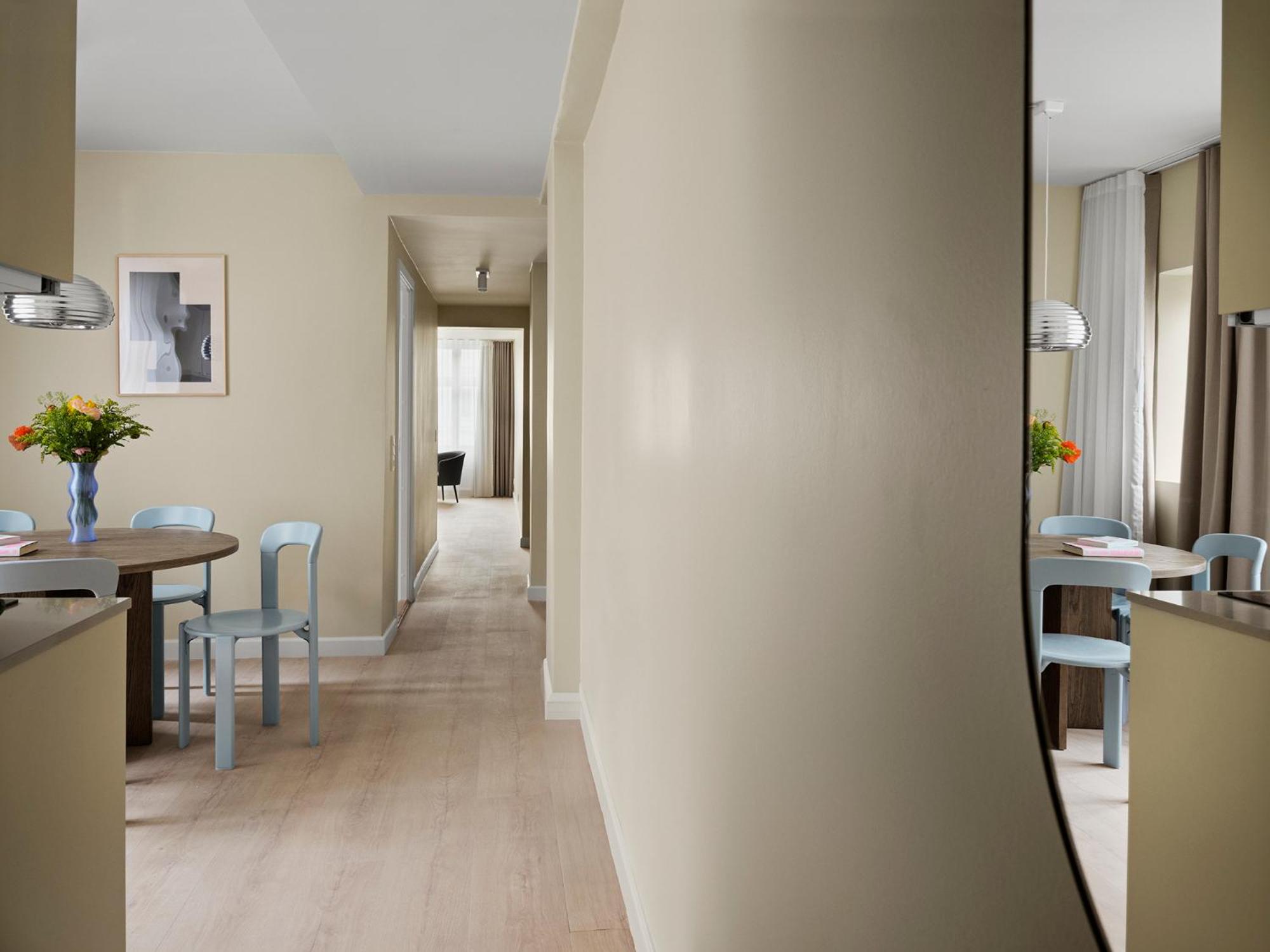 One-Bedroom Apartment thumbnail 6