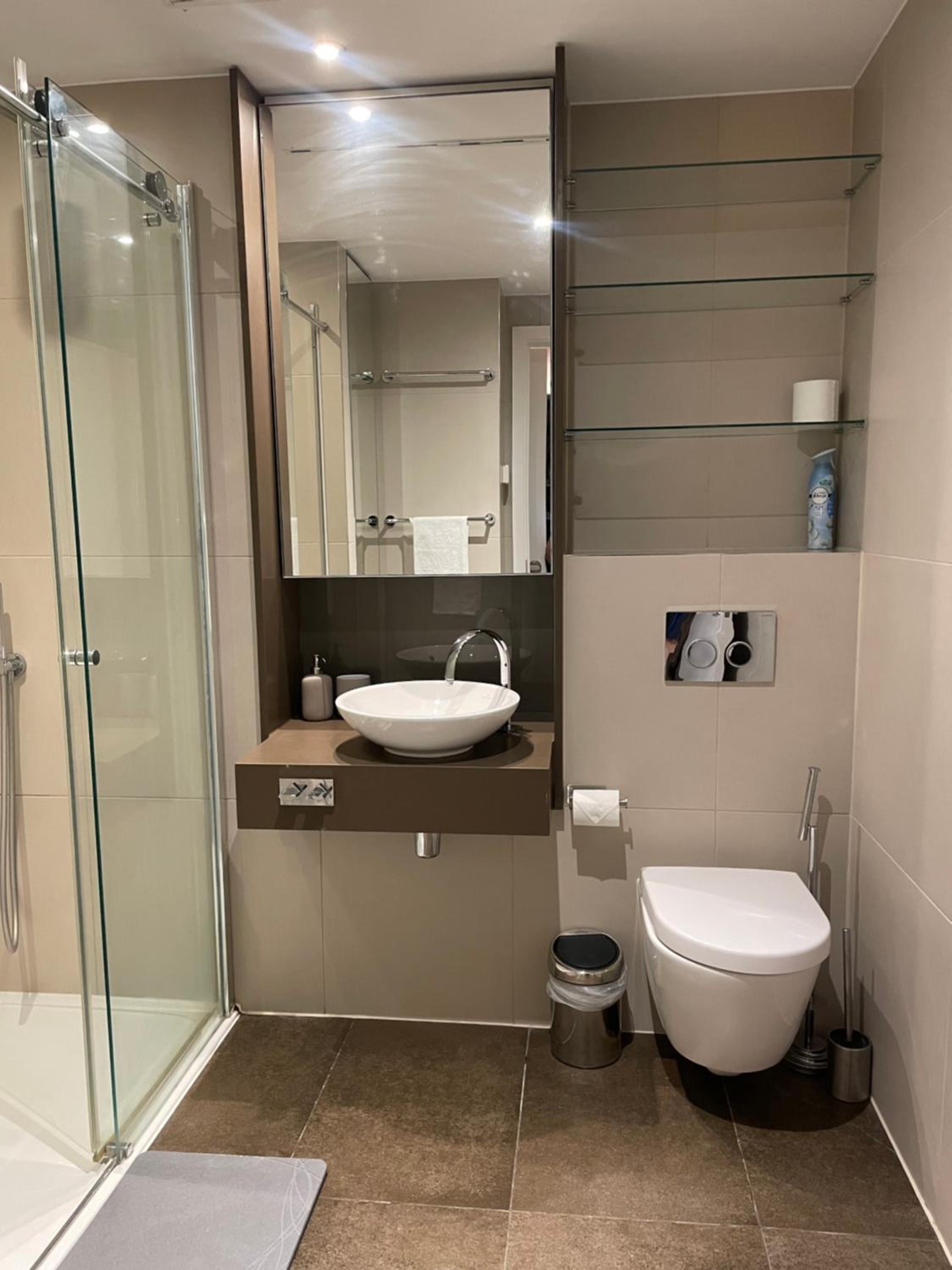 King Room with Lake View photo 2