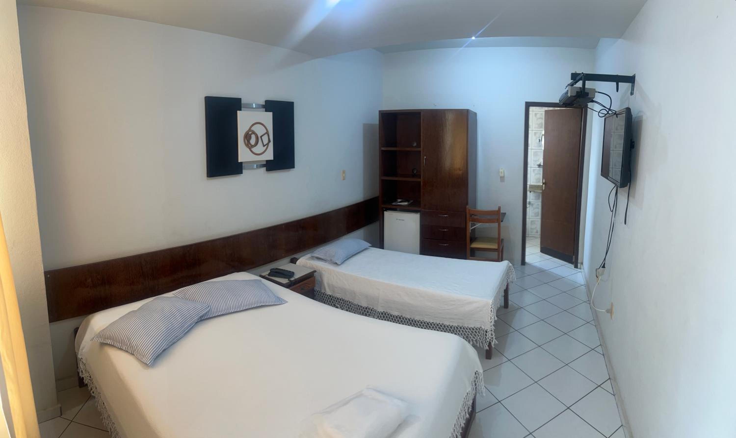 Deluxe Room (2 Adults + 1 Child) photo 3