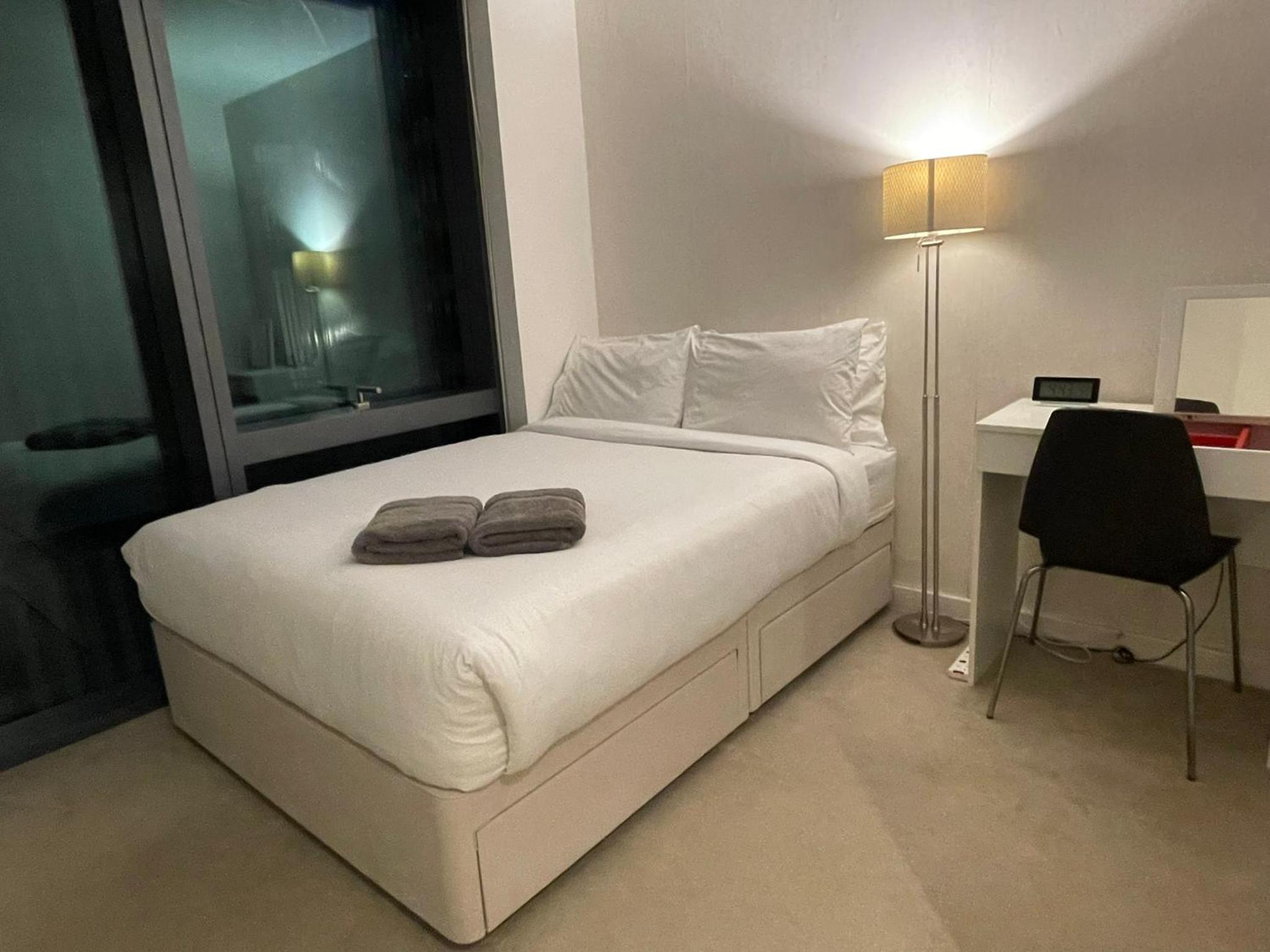 Double Room with Shared Bathroom photo 1