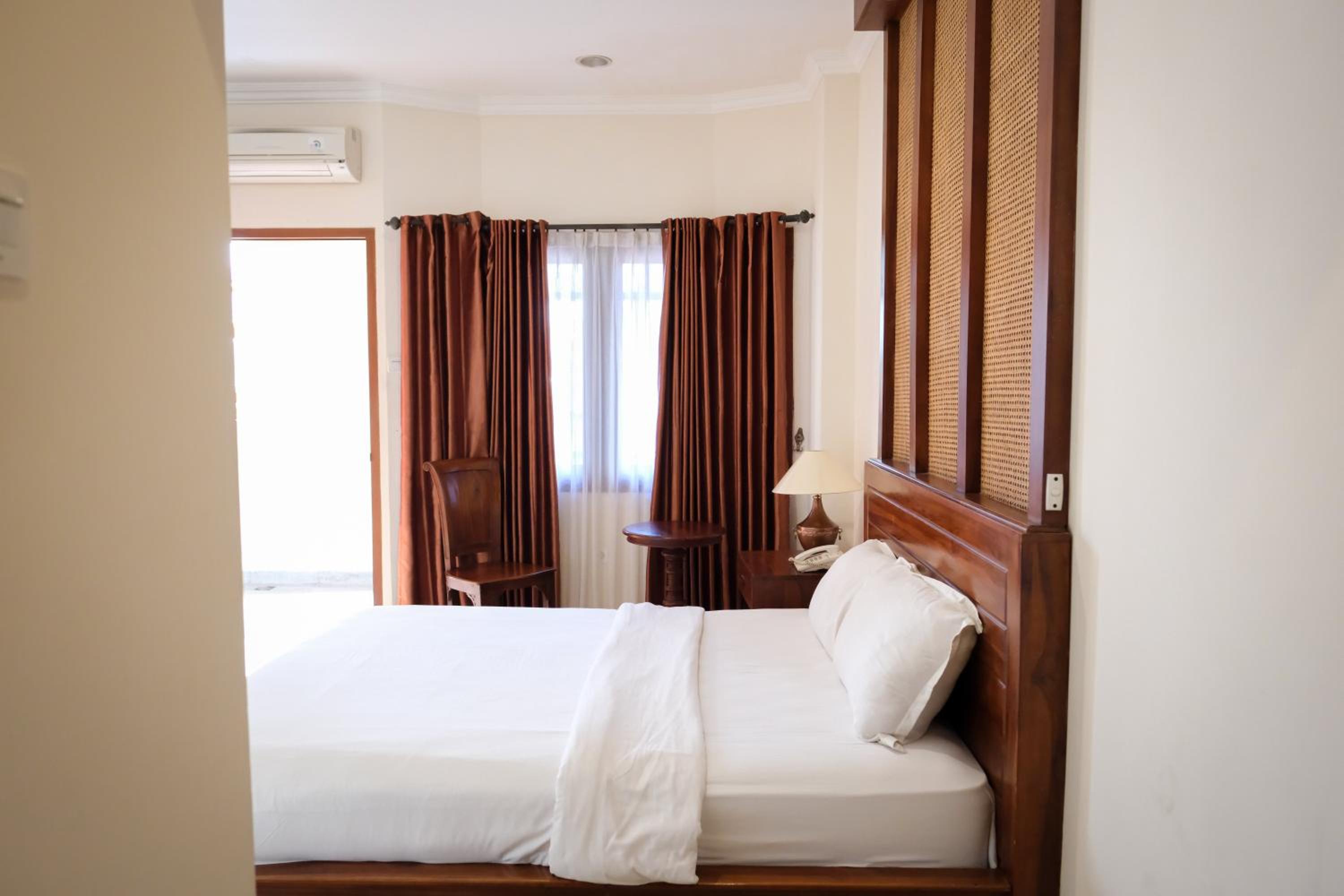 Deluxe Room - Photo 3