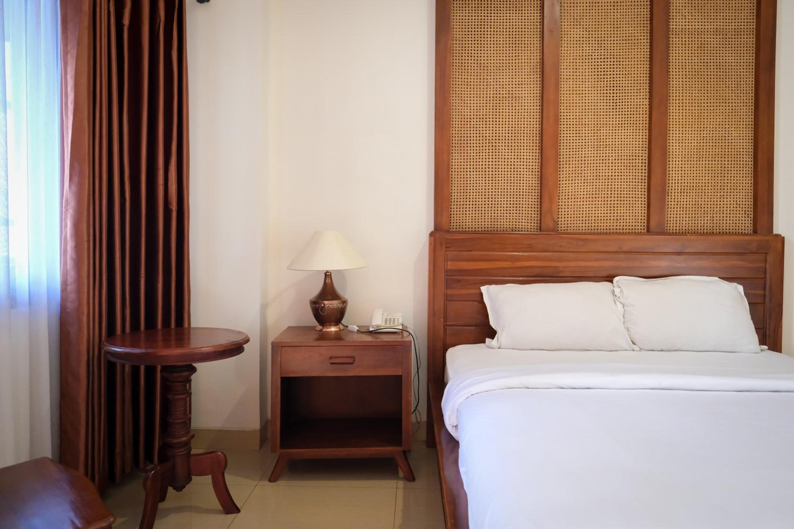 Deluxe Room - Photo 2