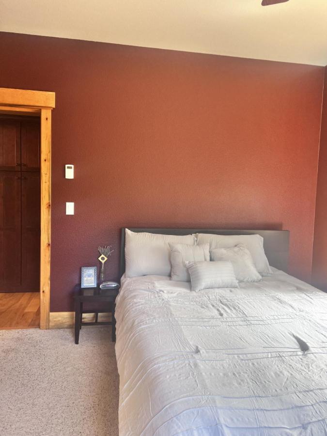 Four-Bedroom House photo 1