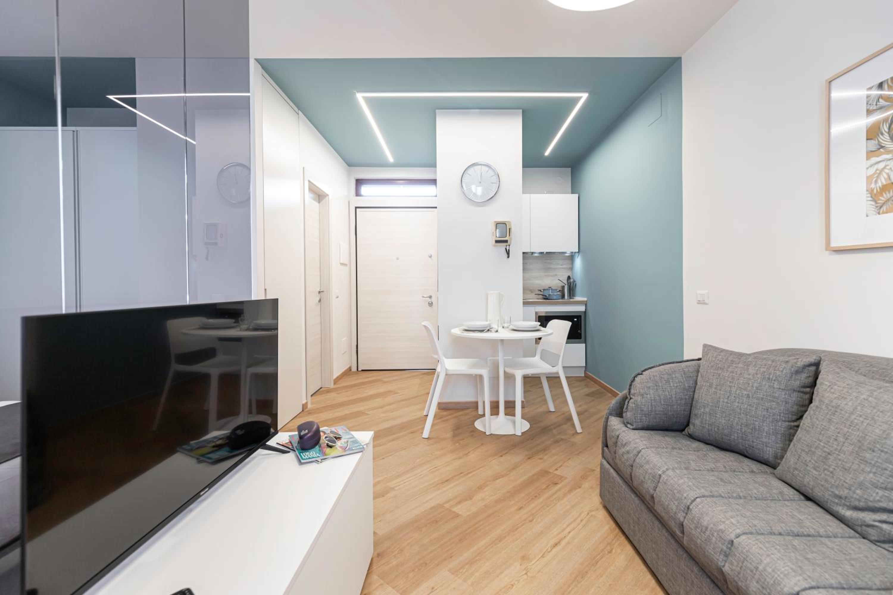 Studio Apartment photo 1
