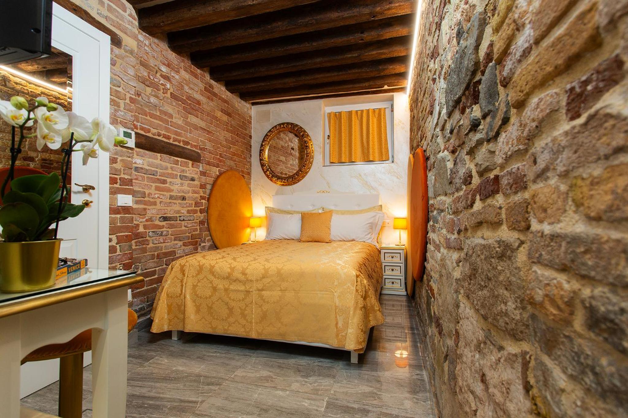 Small Double Room photo 3