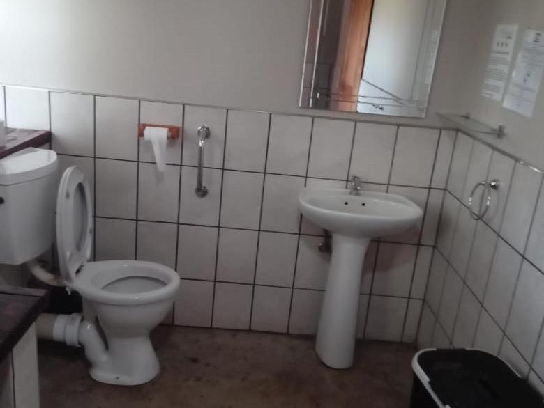 Double or Twin Room - Disability Access - Photo 4