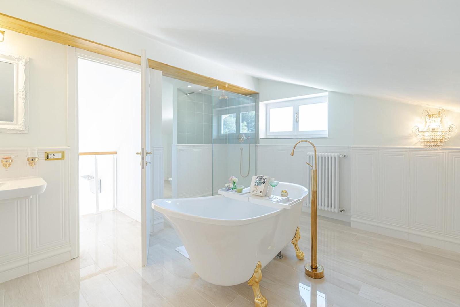 Superior Double or Twin Room with Garden View photo 2