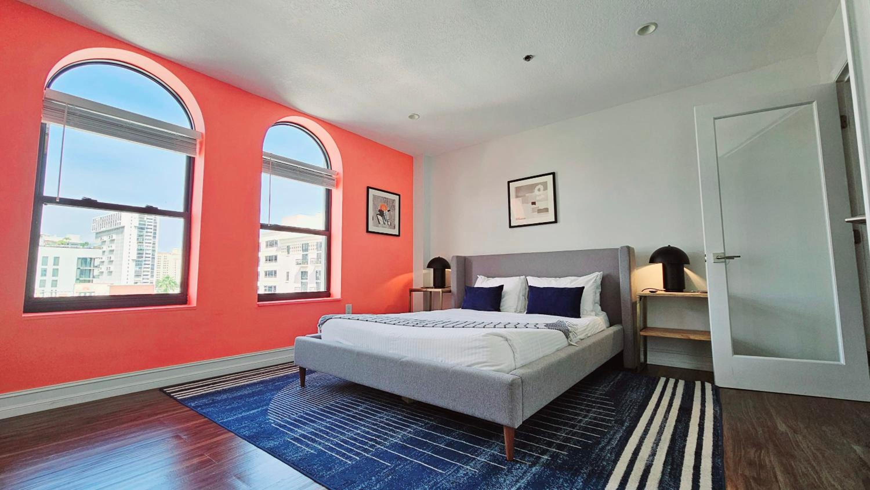 Apartment photo 1