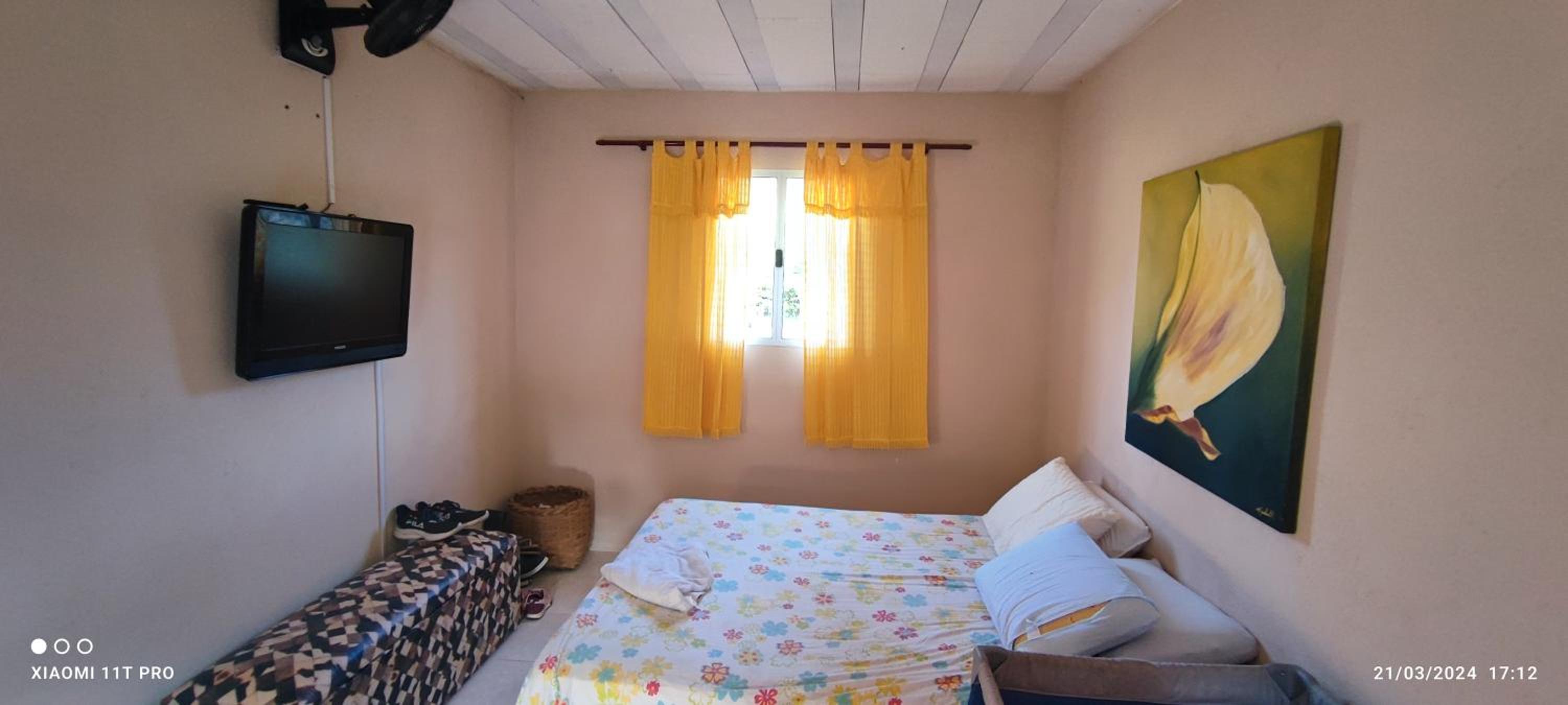 Three-Bedroom House photo 2