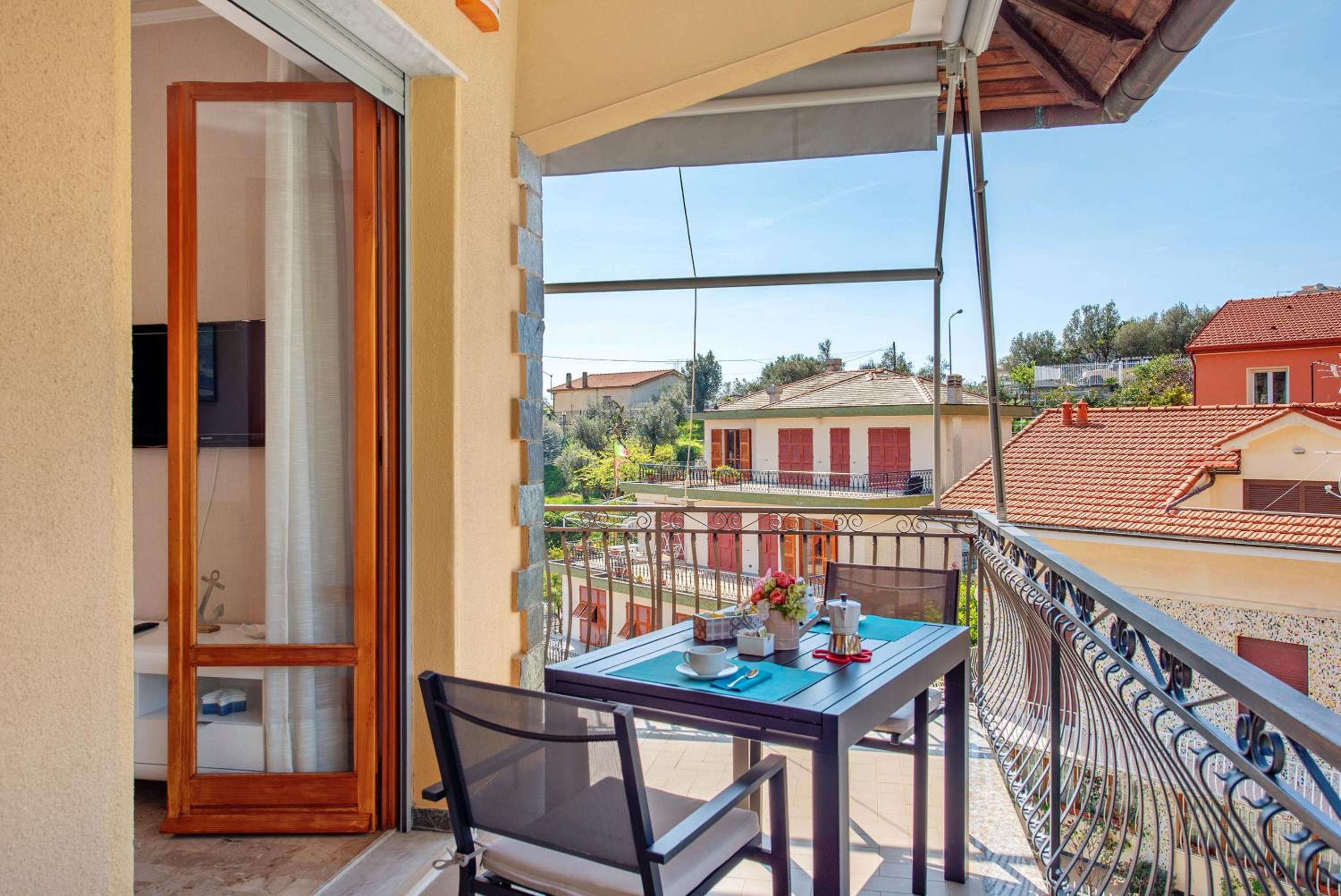 Two-Bedroom Deluxe Apartment with Ocean View photo 3