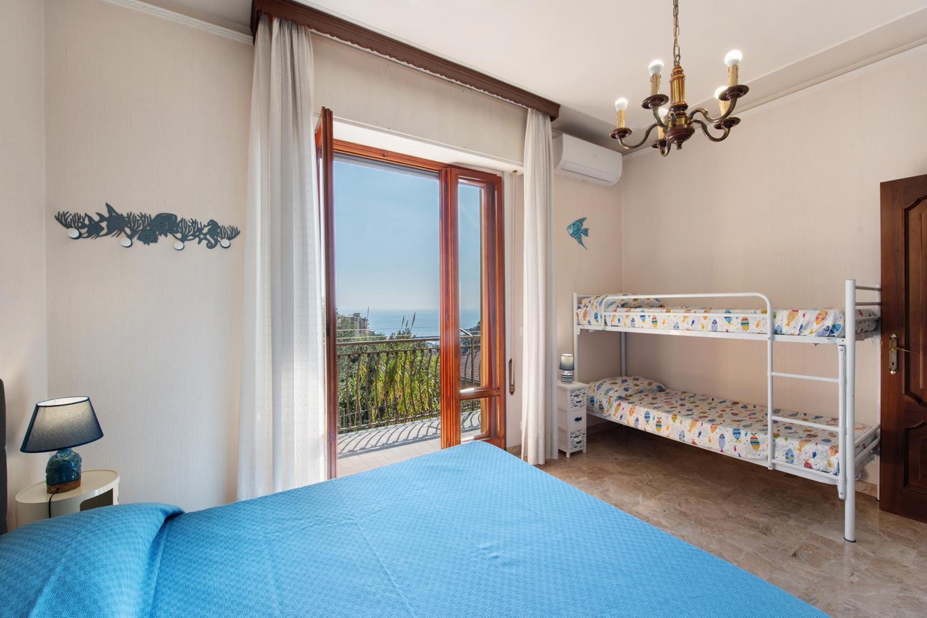Two-Bedroom Deluxe Apartment with Ocean View photo 2
