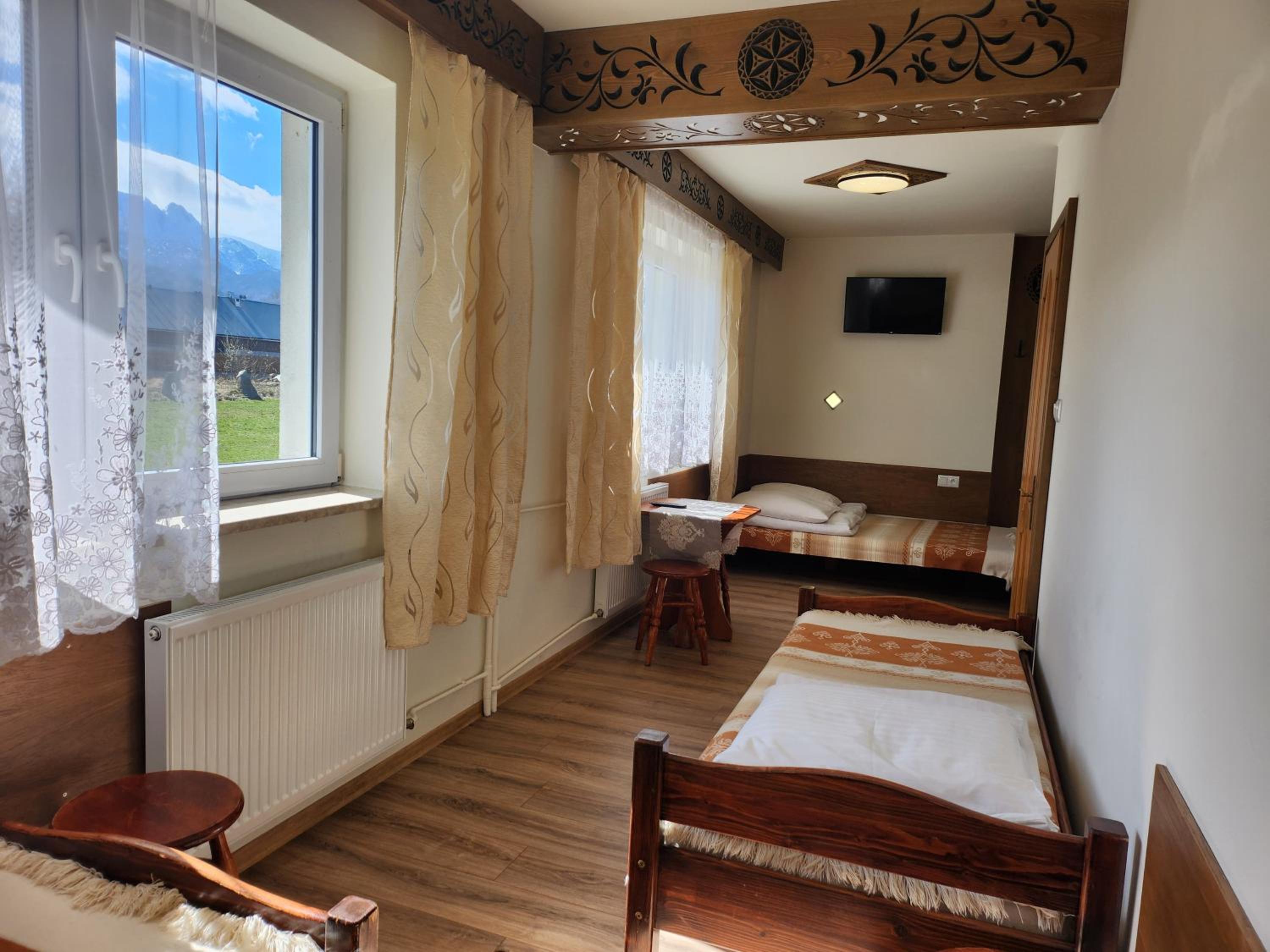 Quadruple Room with Mountain View