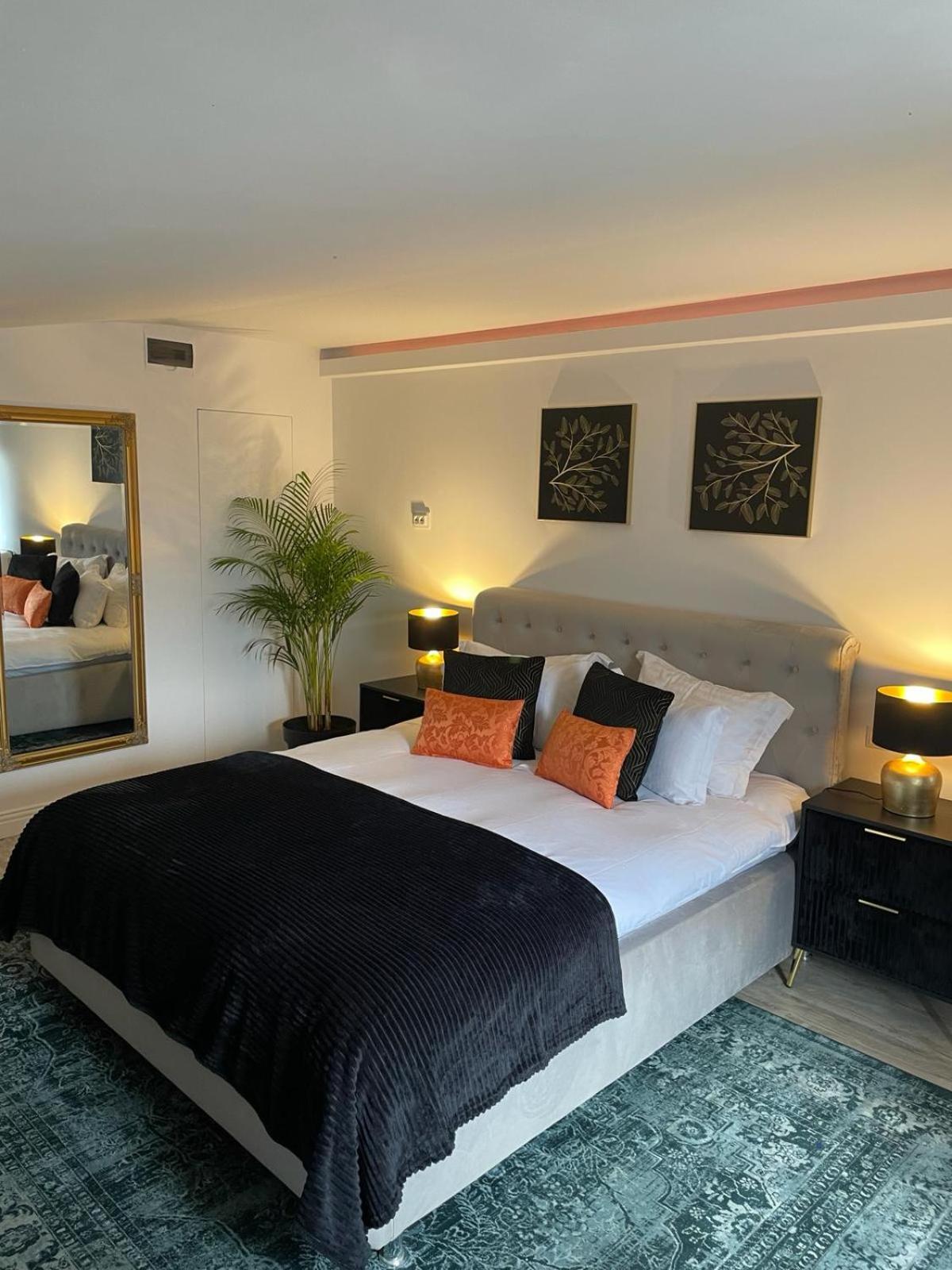 Deluxe Double Room - Photo 1