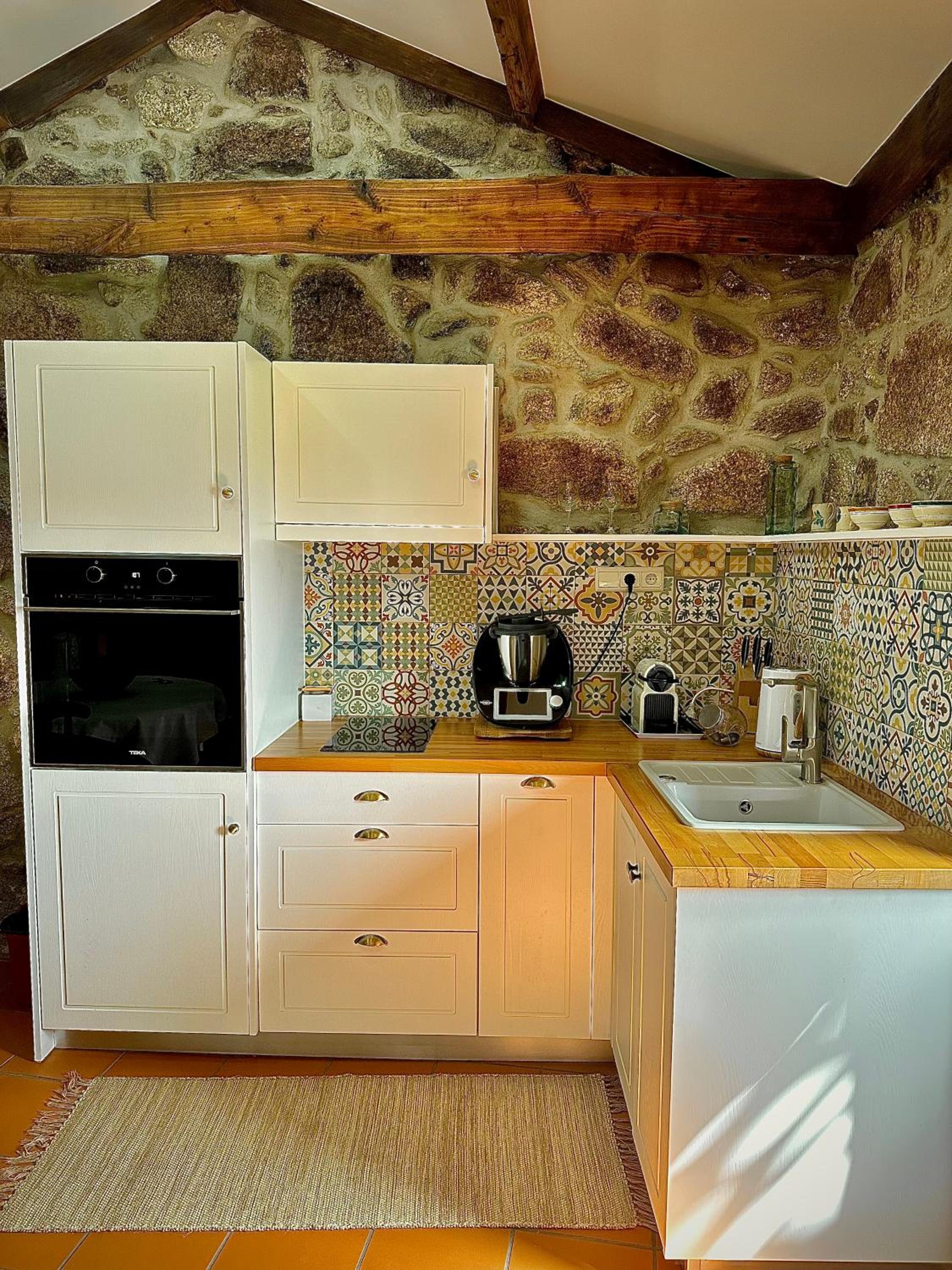One-Bedroom House photo 2