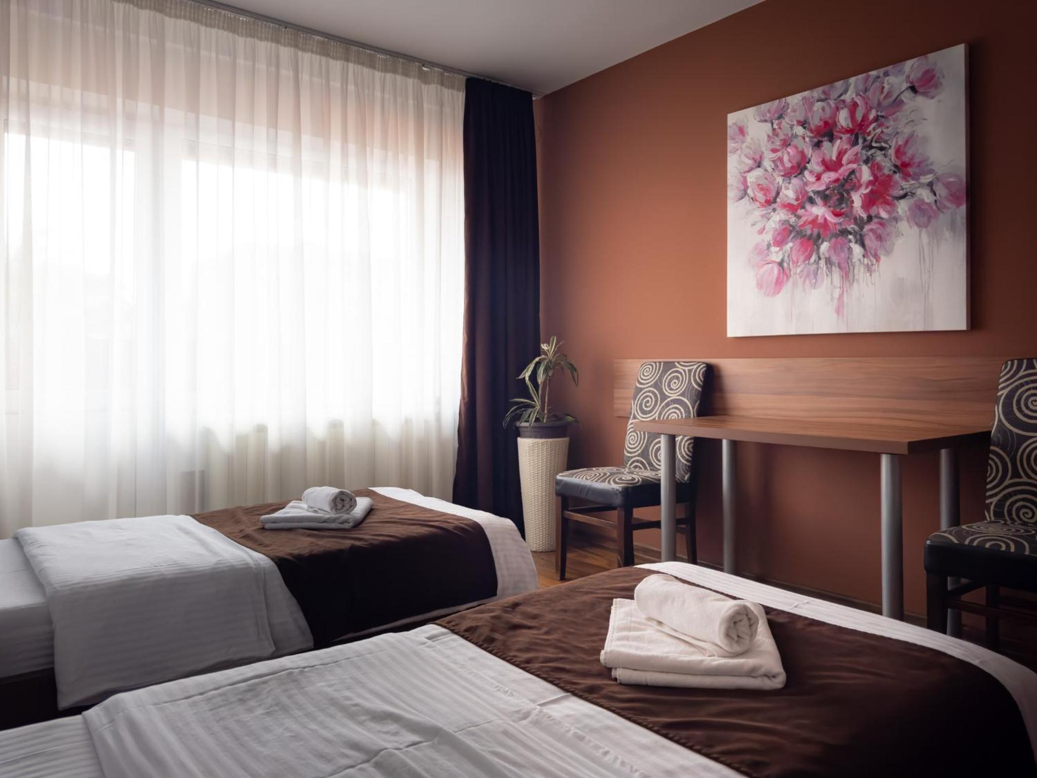 Twin Room with Lake View