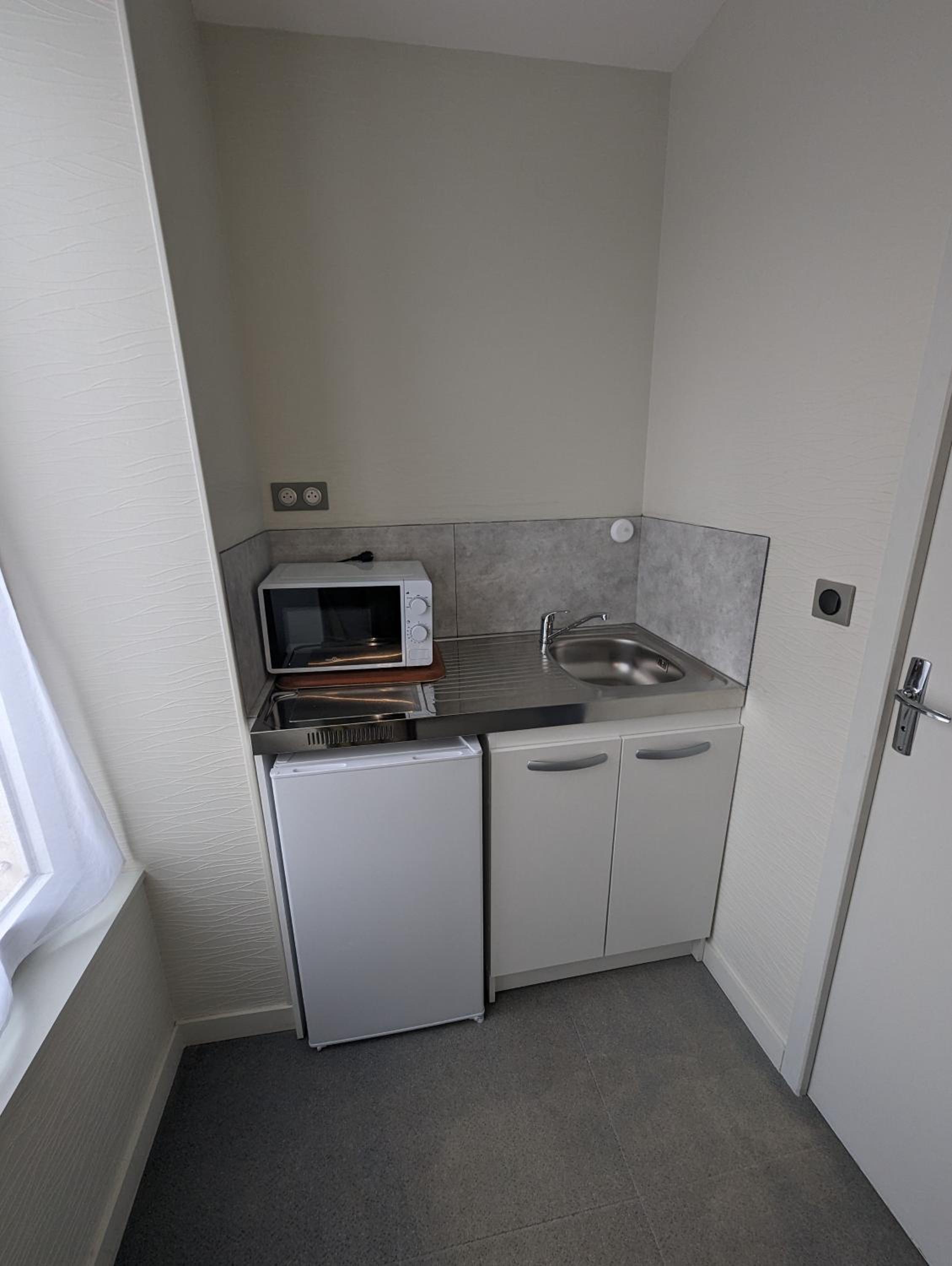 Double Room with Kitchenette - Photo 3