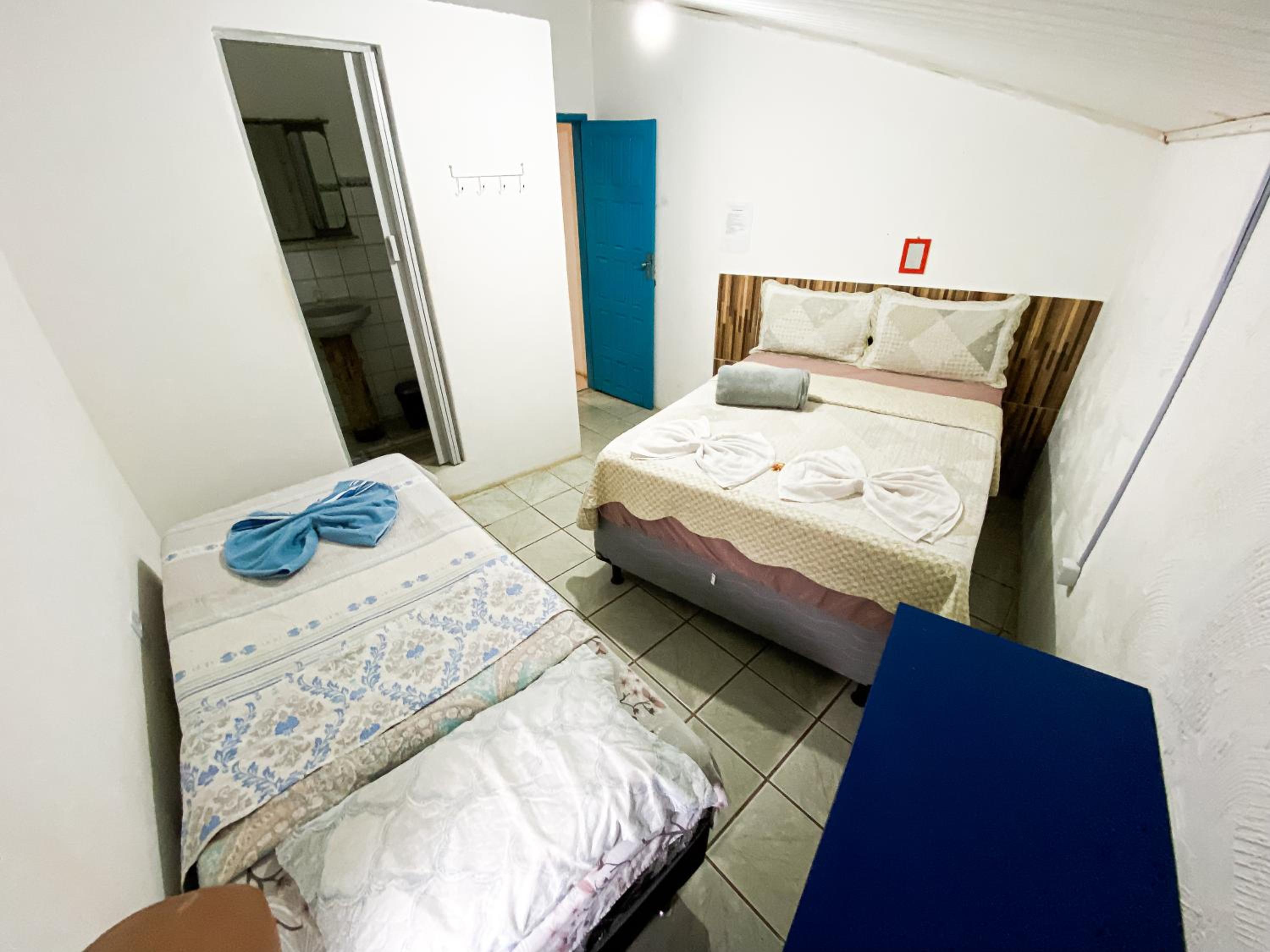 Triple Room with Private Bathroom photo 3