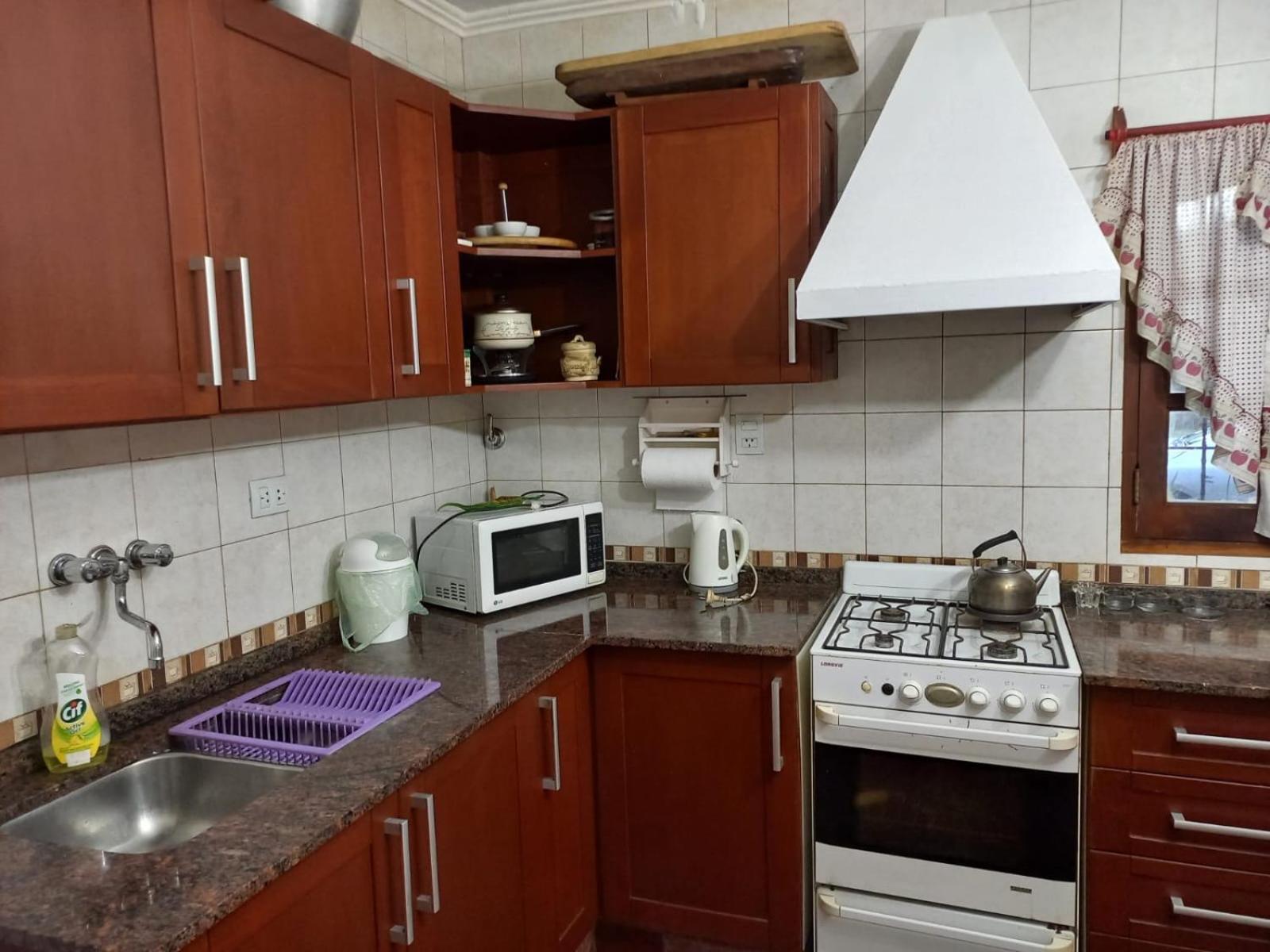 Three-Bedroom House photo 2