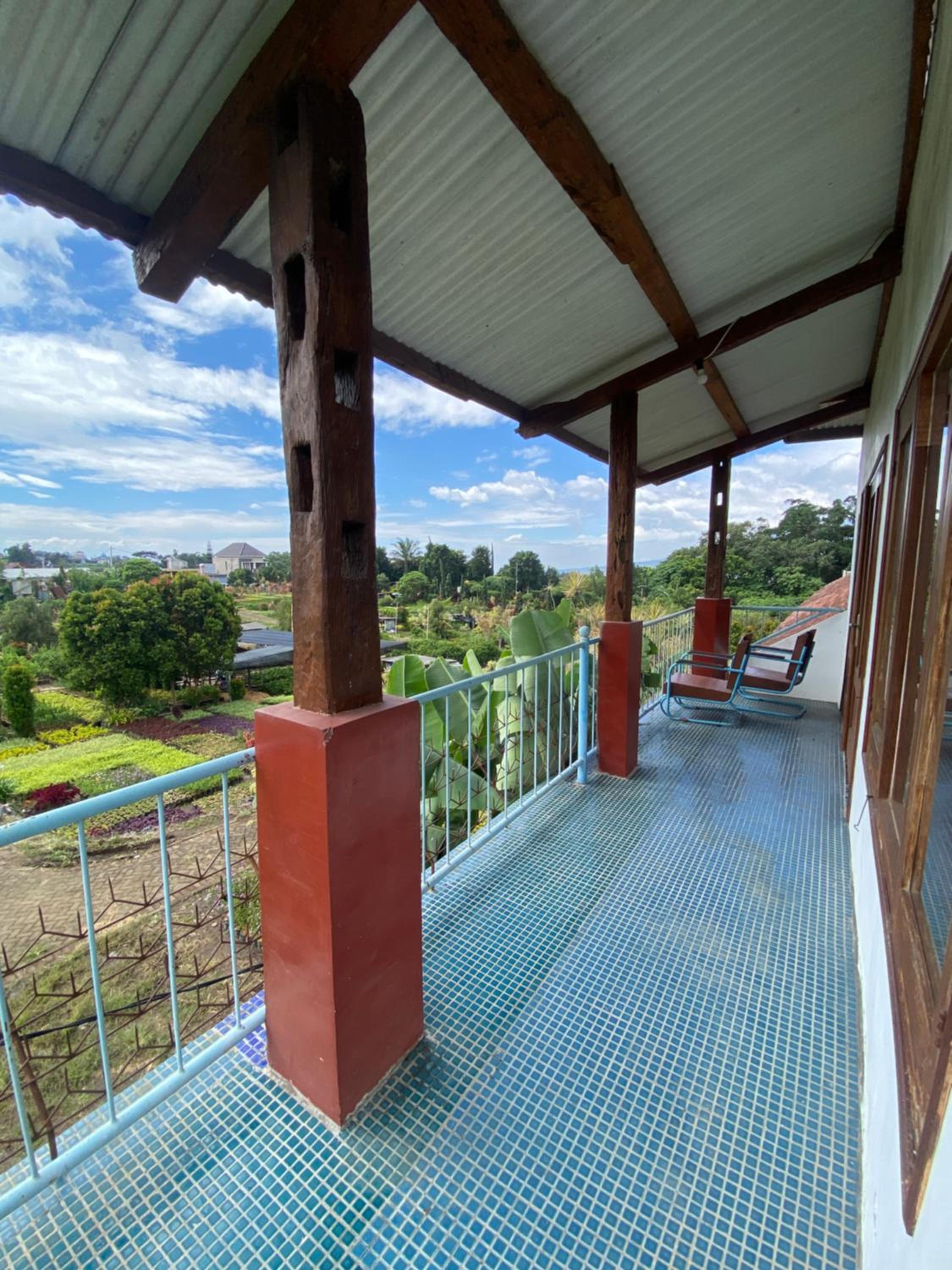 Villa photo 3