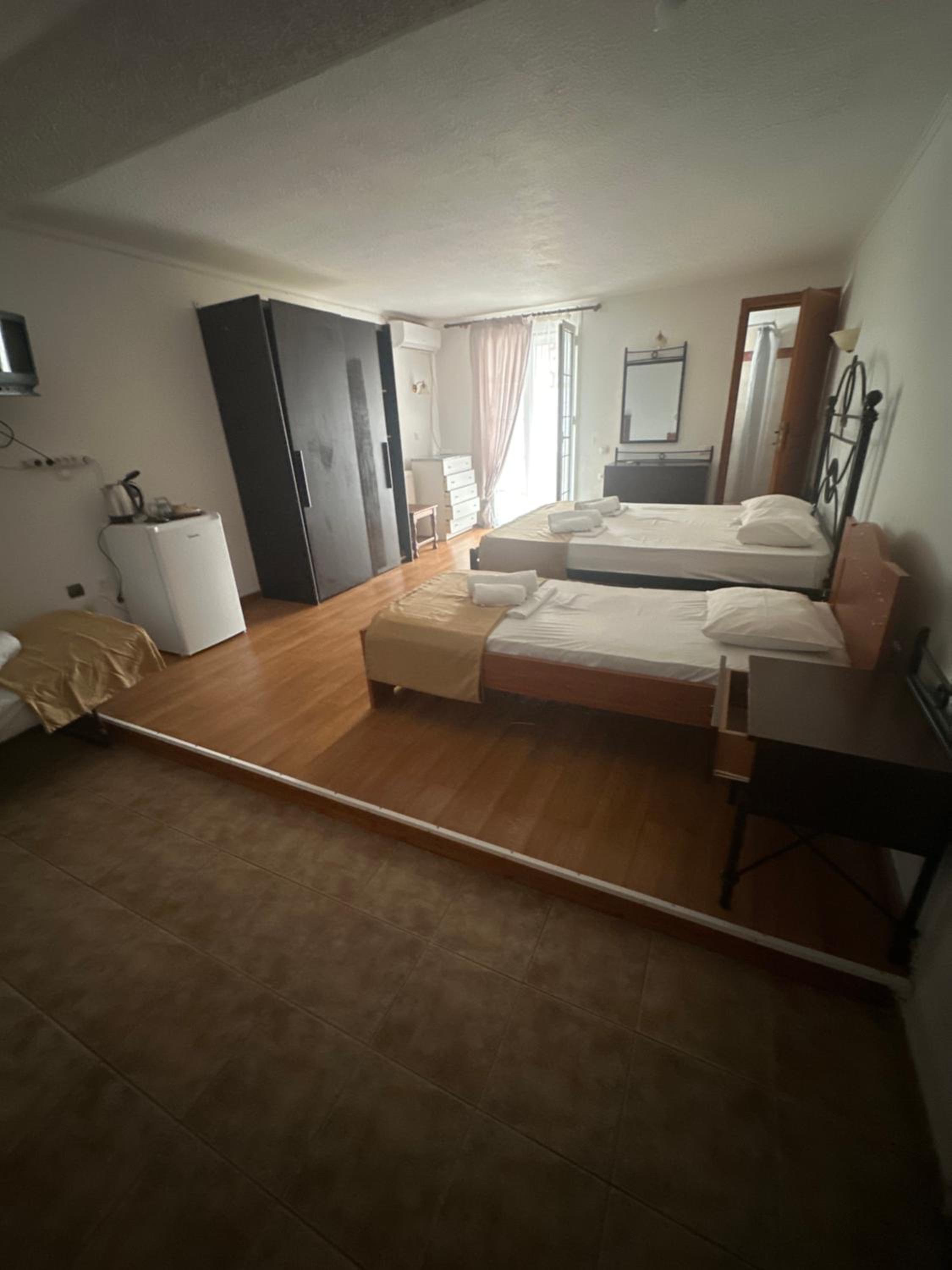 Economy Quadruple Room