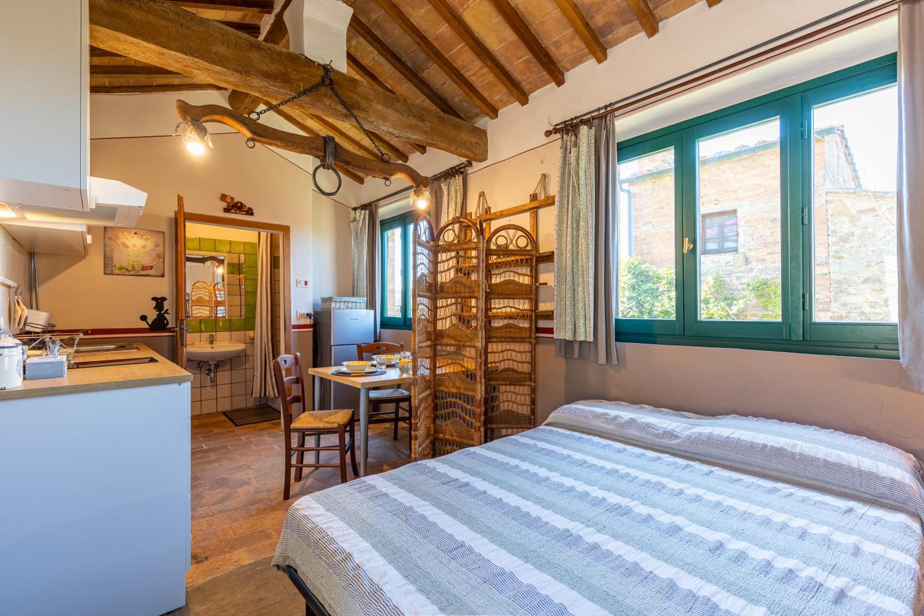 Superior One-Bedroom Apartment