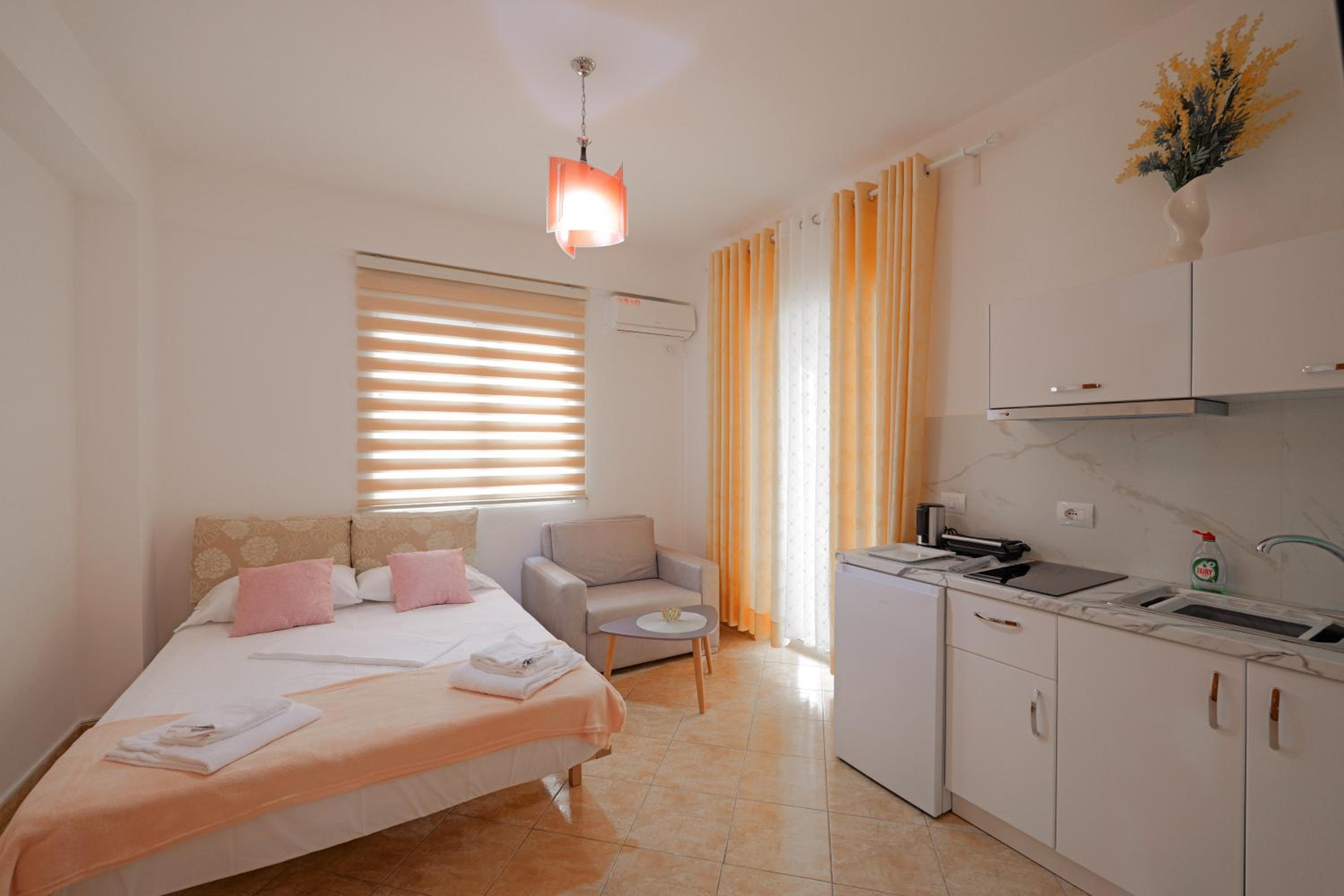 Family Room with Balcony photo 3