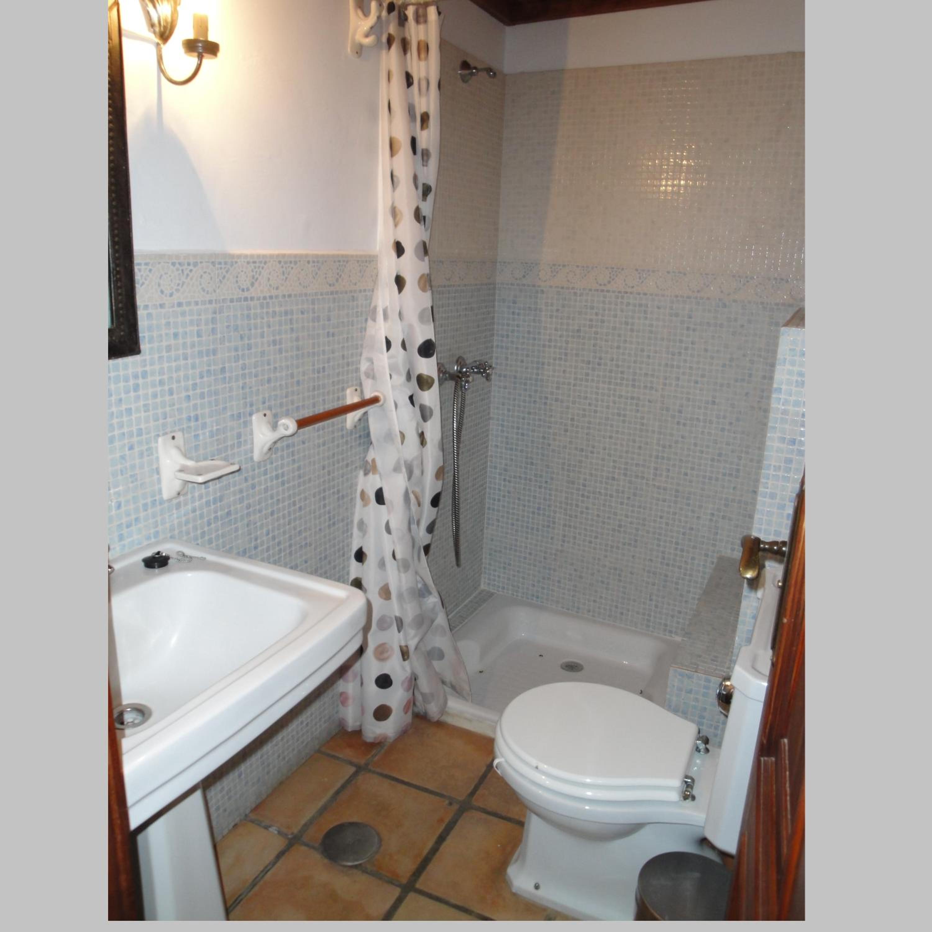 Two-Bedroom House photo 3