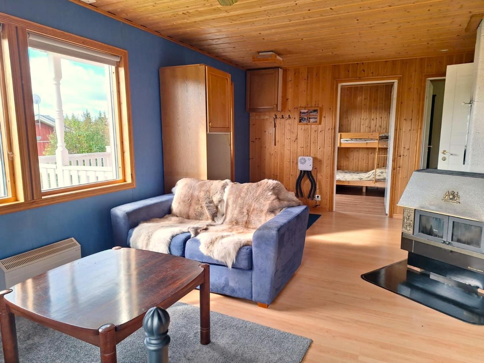 chalet 2 chambres avec toilettes et salle de bain privatives photo 1