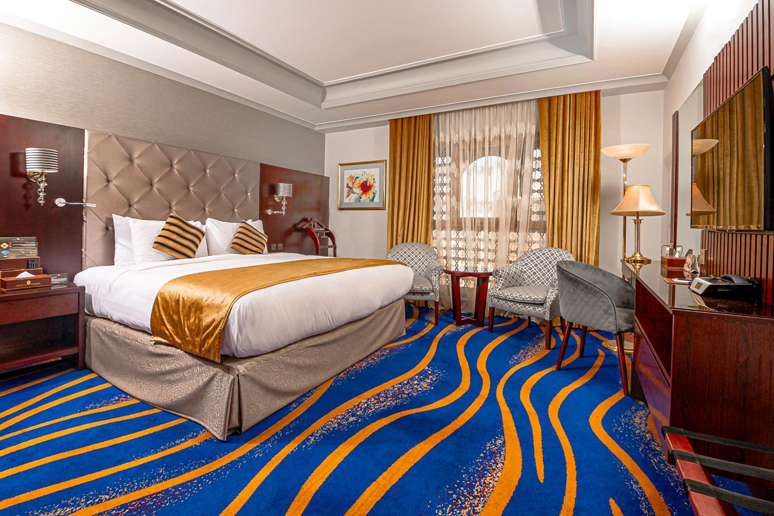 Ameri 2-Bedrooms Suite with City View  - Photo 1