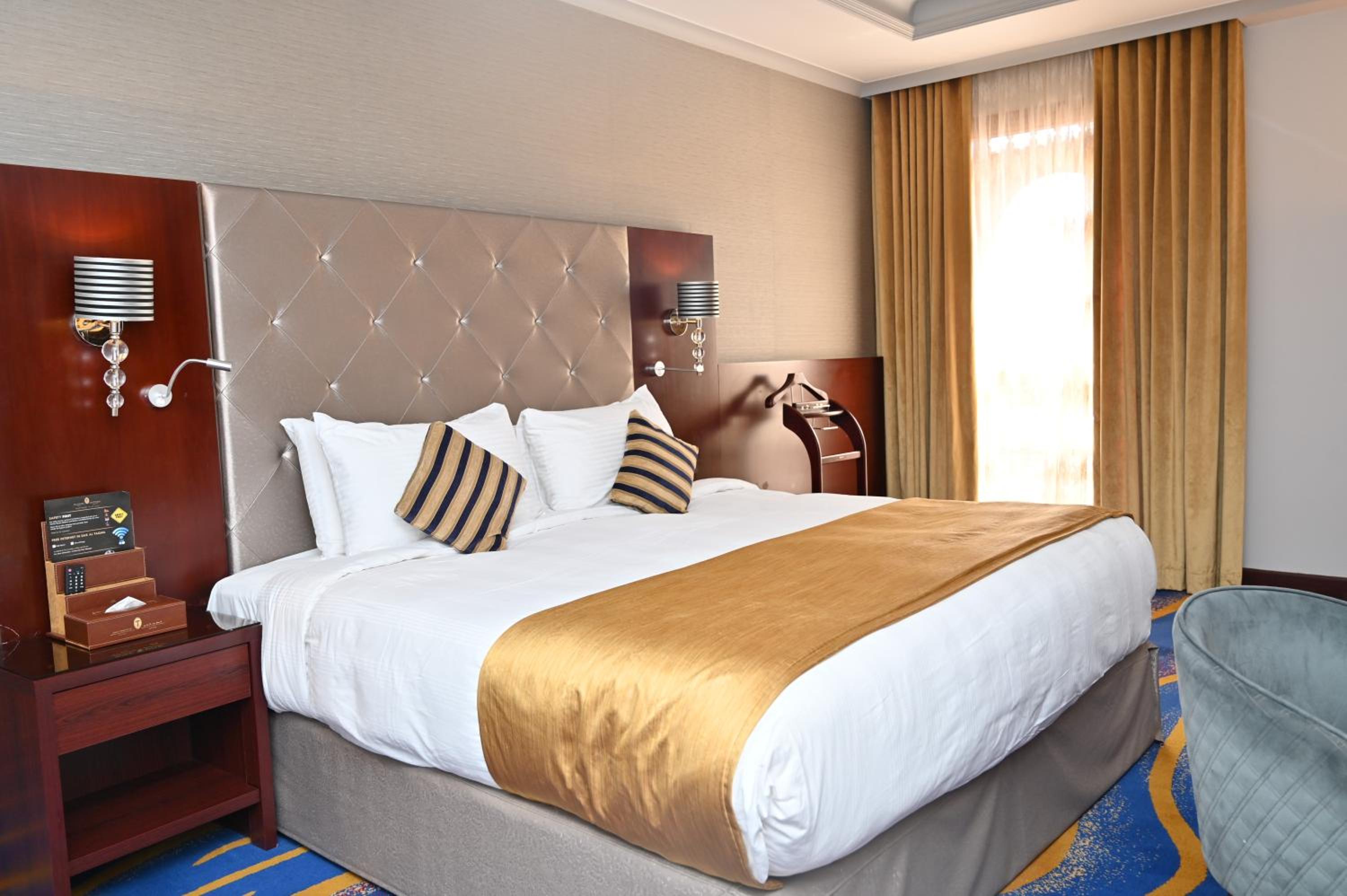 Diplomatic 1-Bedroom Suite with Haram View