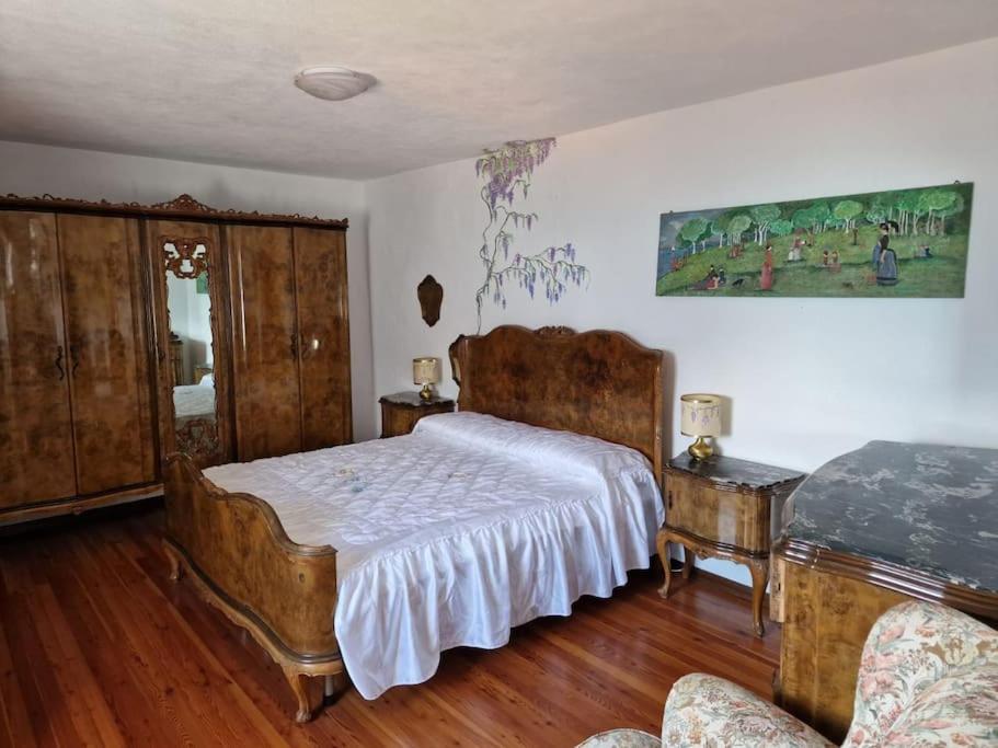 Four-Bedroom House photo 1