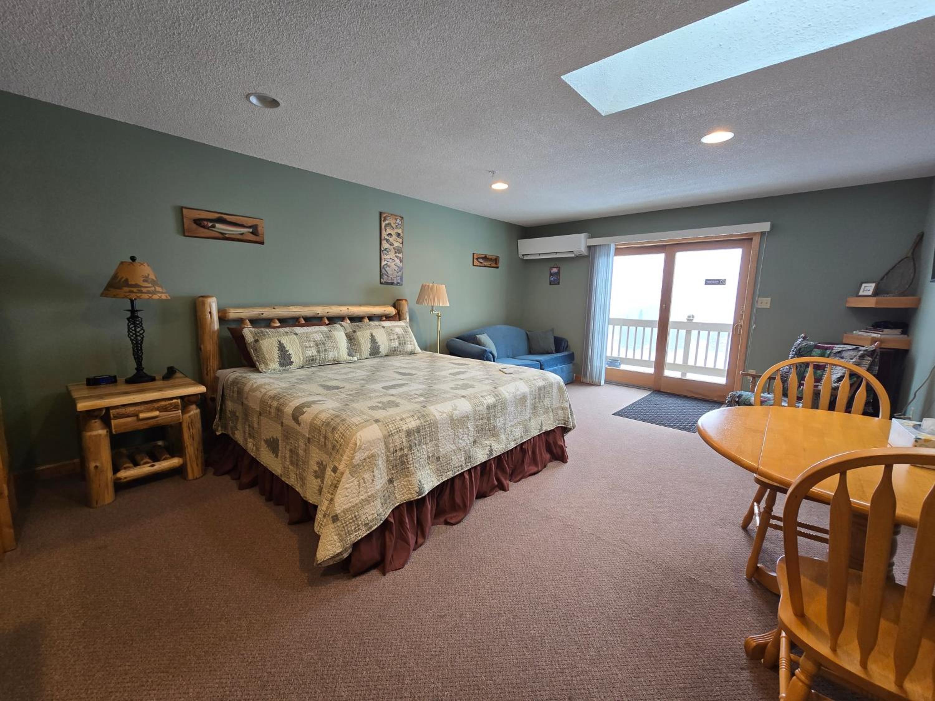 Family Room with Balcony photo 1