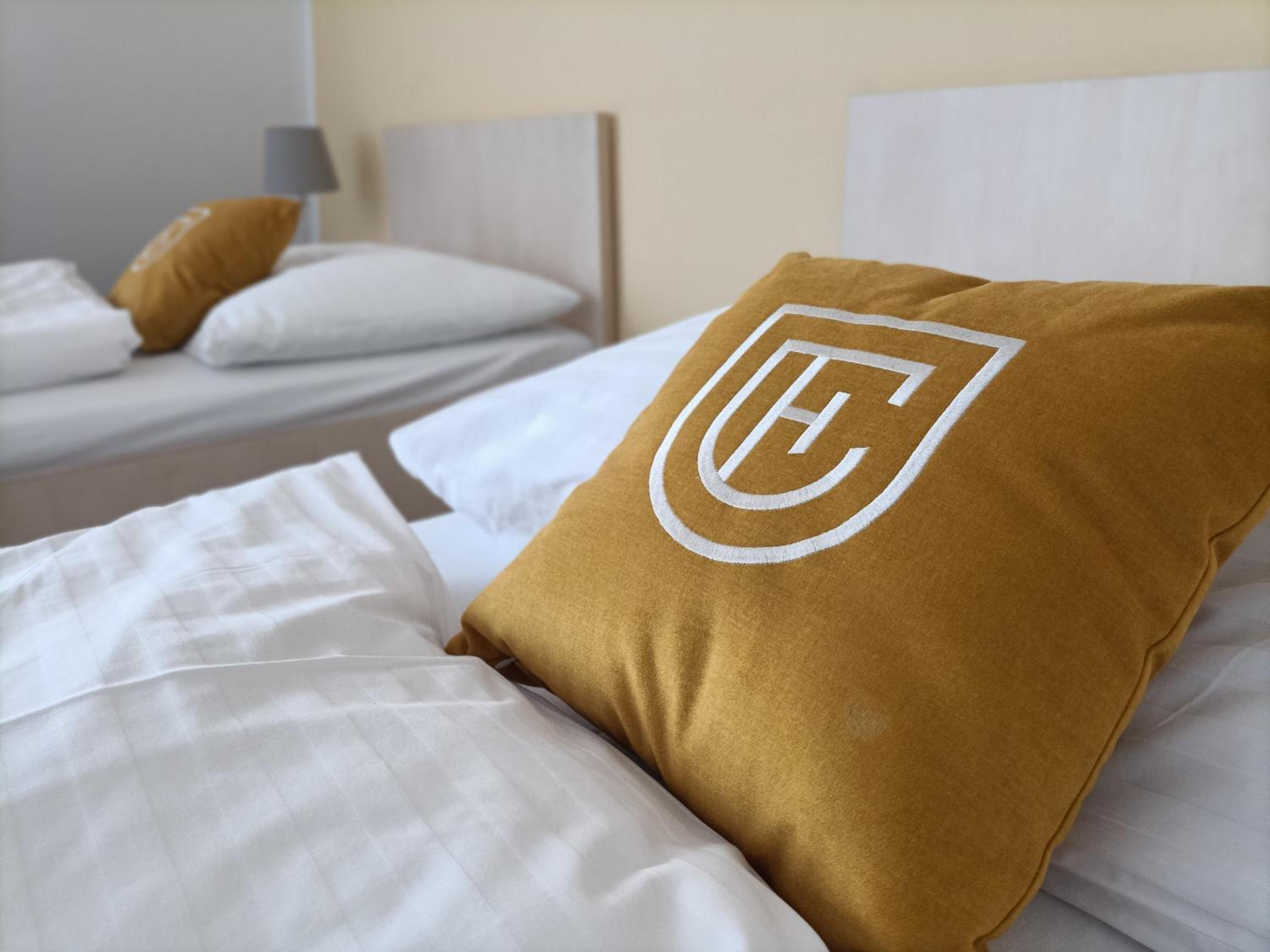 Standard Twin Room - Photo 1