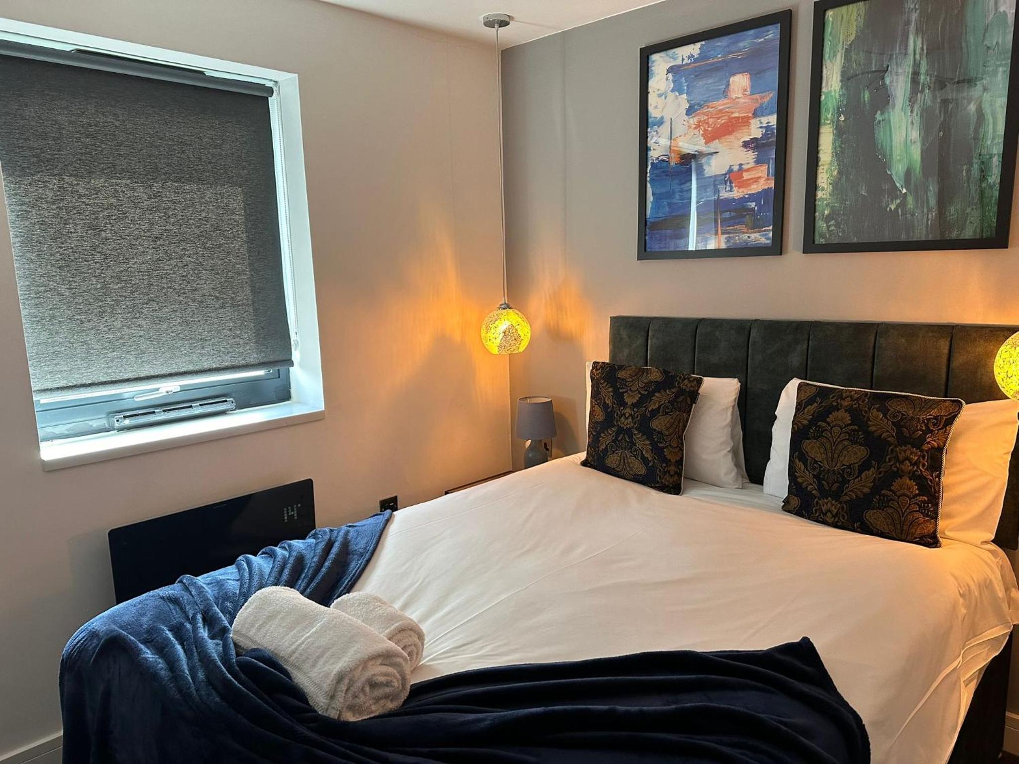 One-Bedroom Apartment photo 1