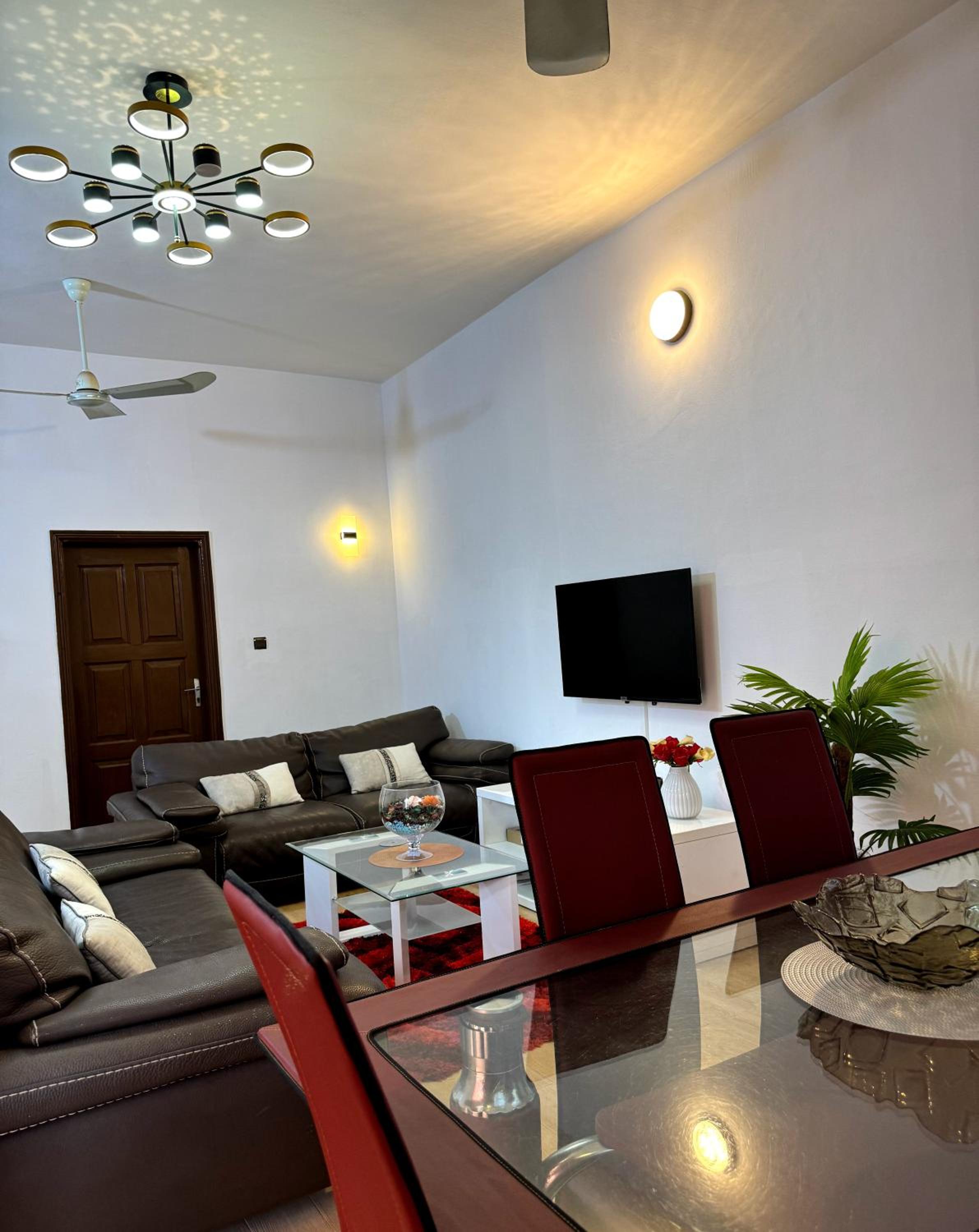 Apartment photo 1