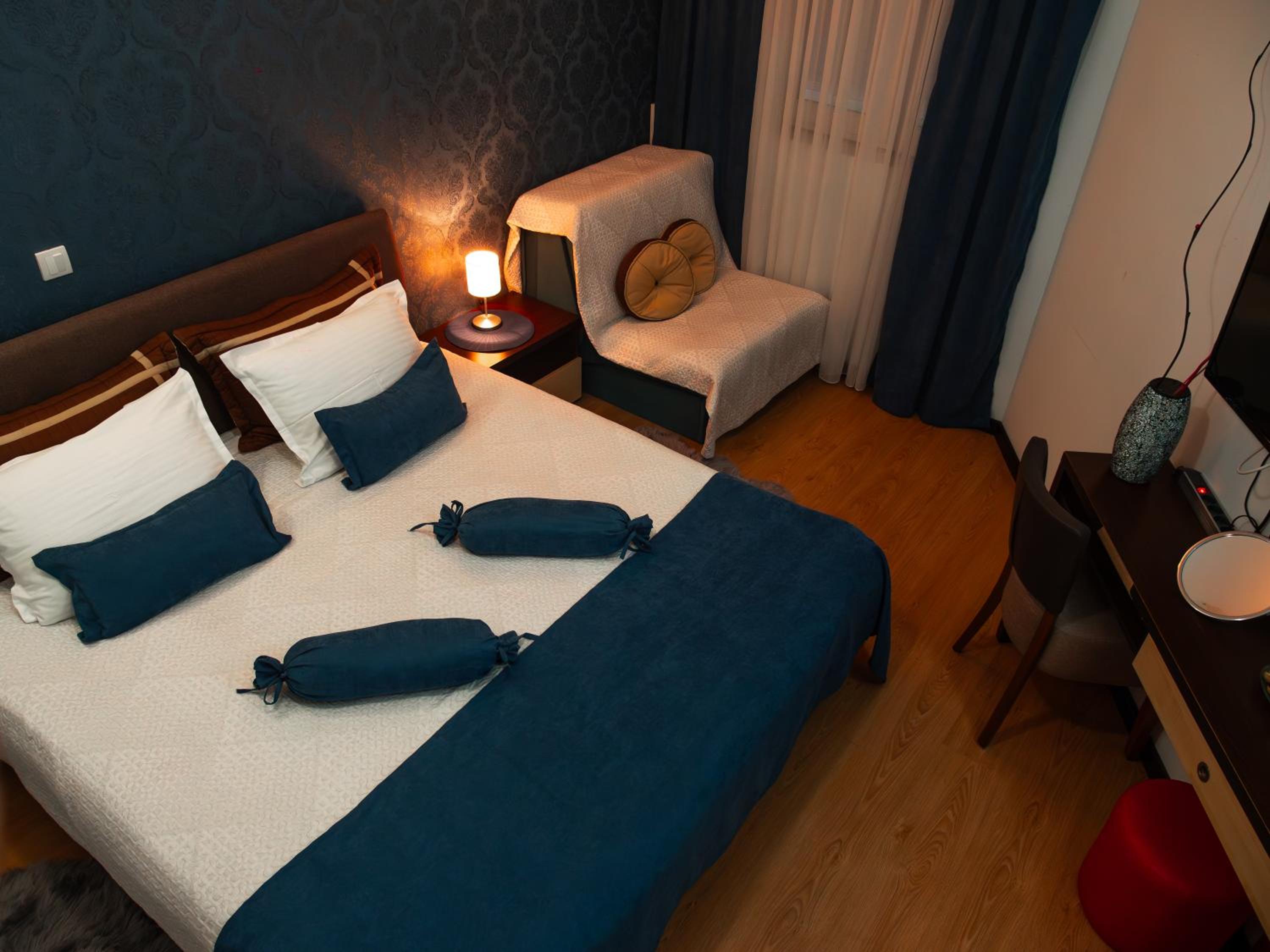 Standard Double Room - Photo 3