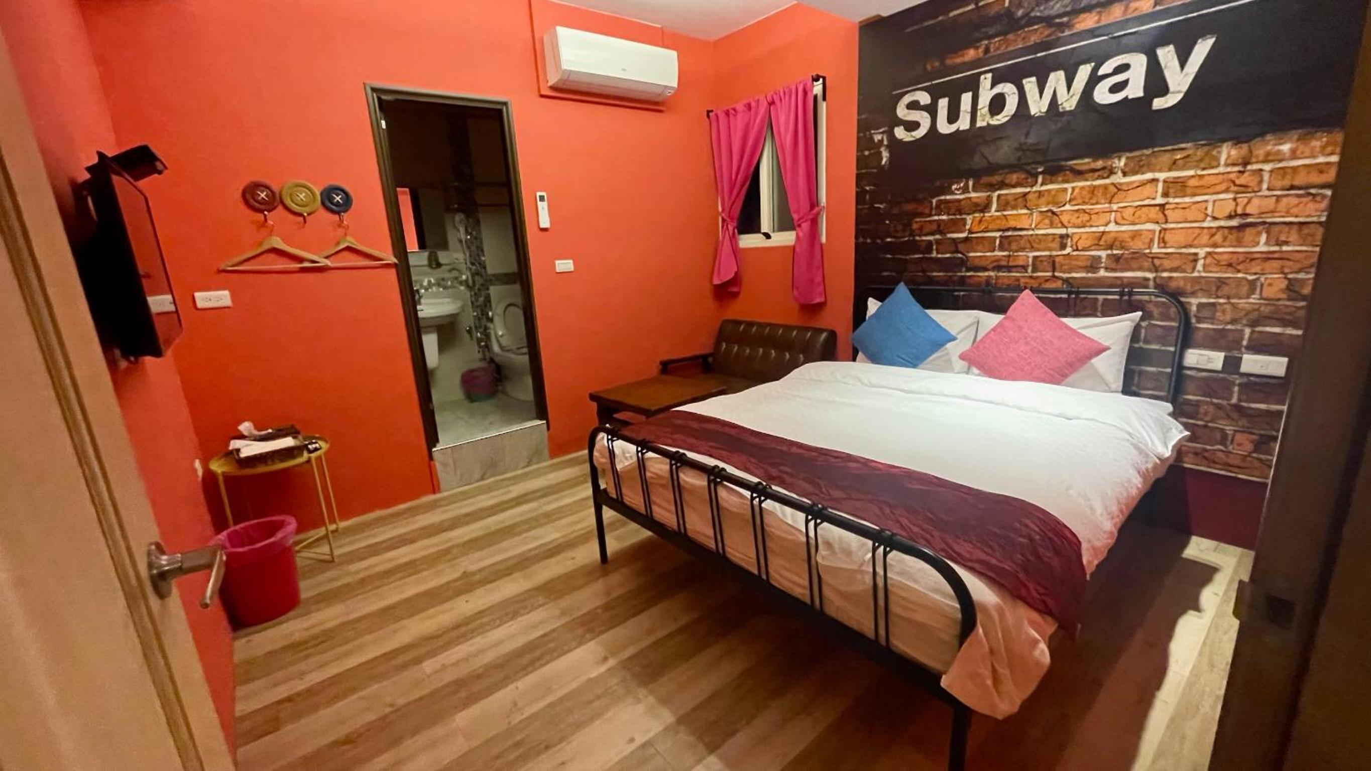 Standard Double Room - Photo 2