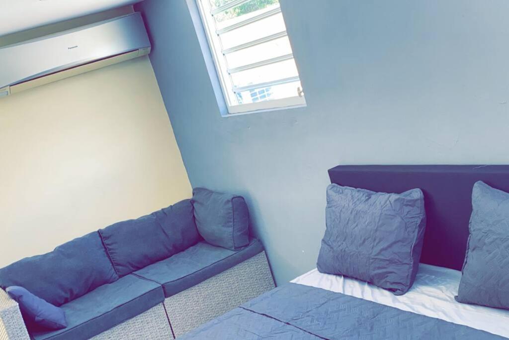 Studio Apartment photo 2