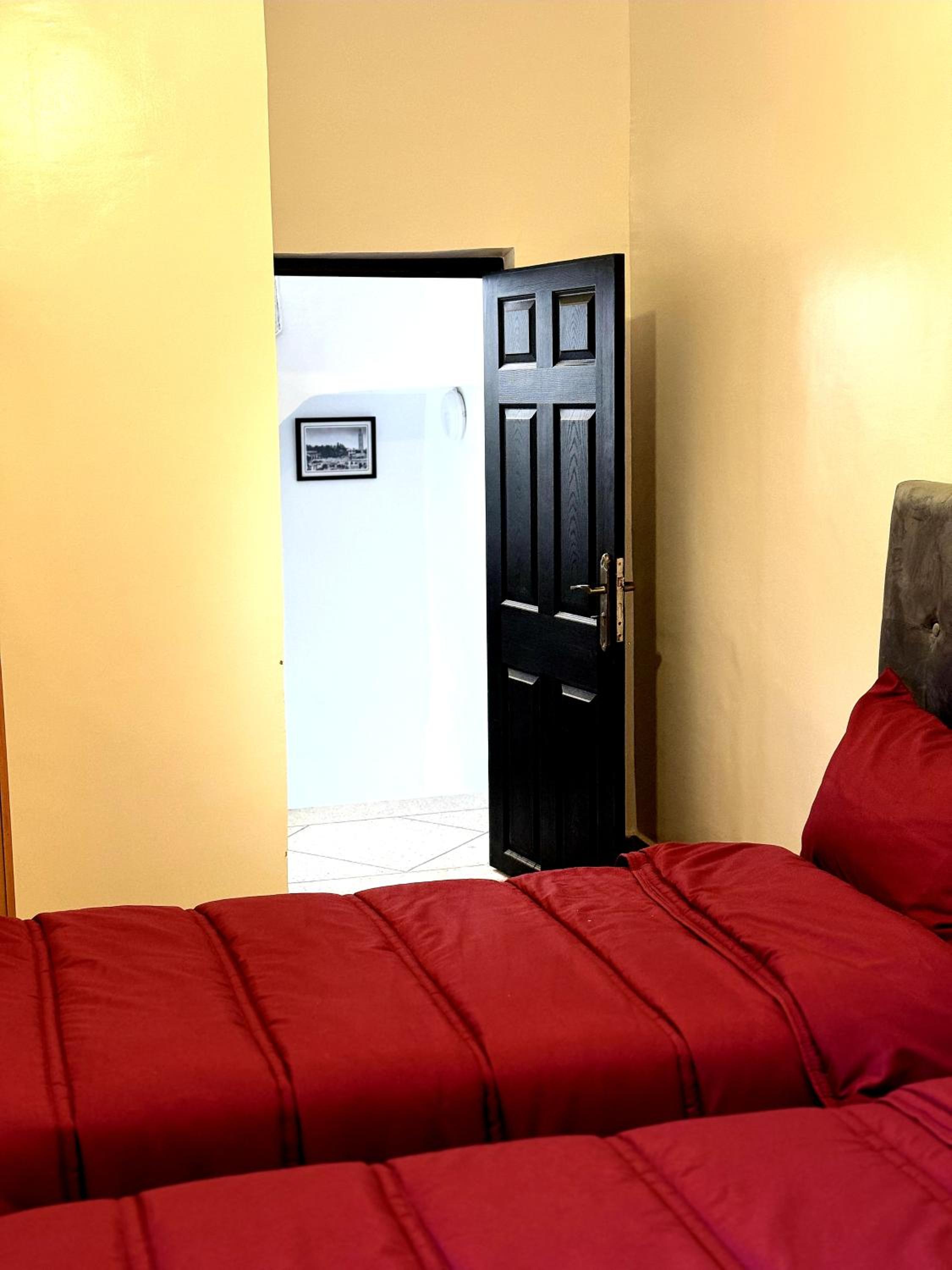 Large Twin Room photo 1